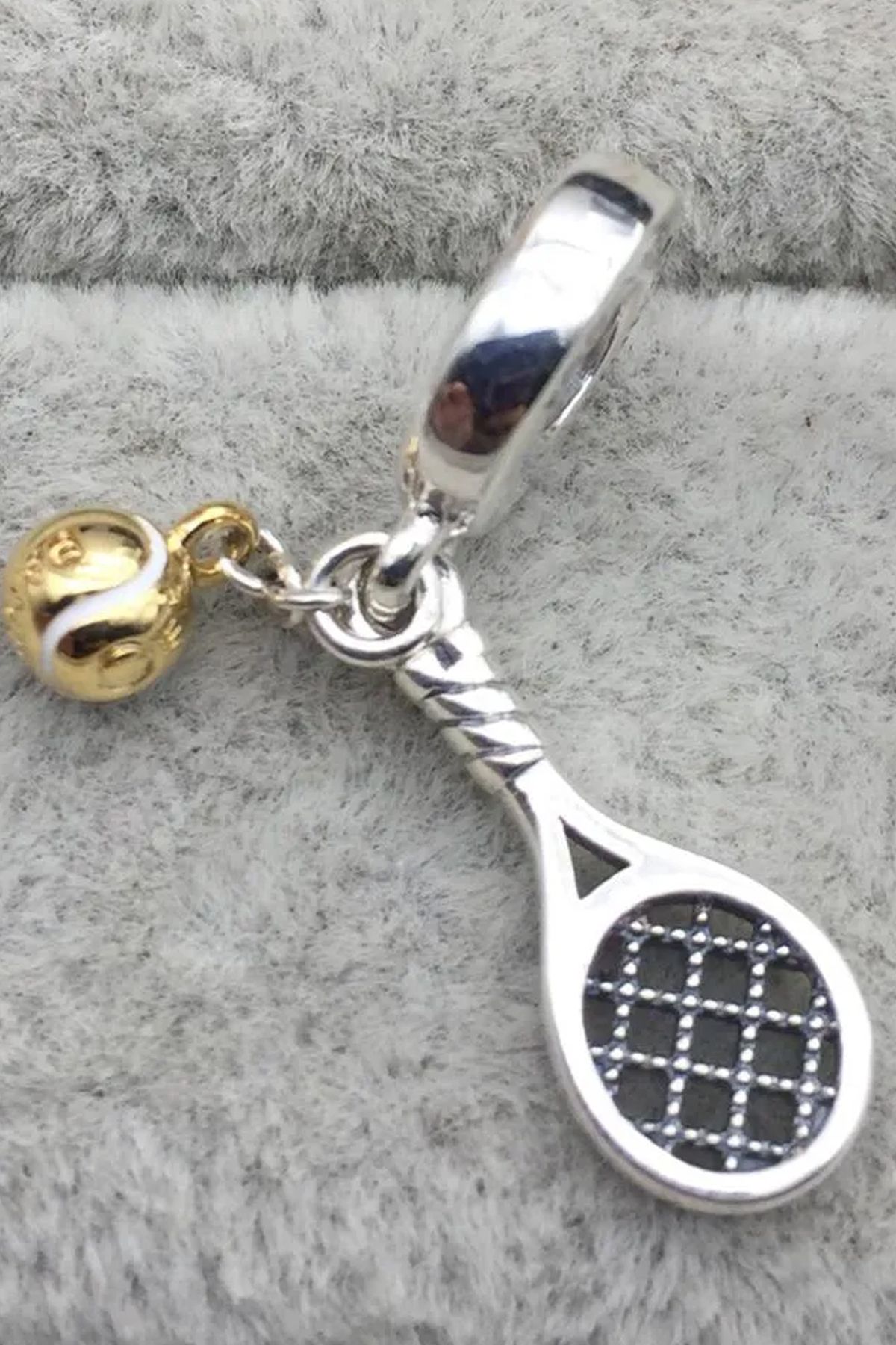 Fubena Tenis Raketi ve Altın Renk Top Sallantılı Charm