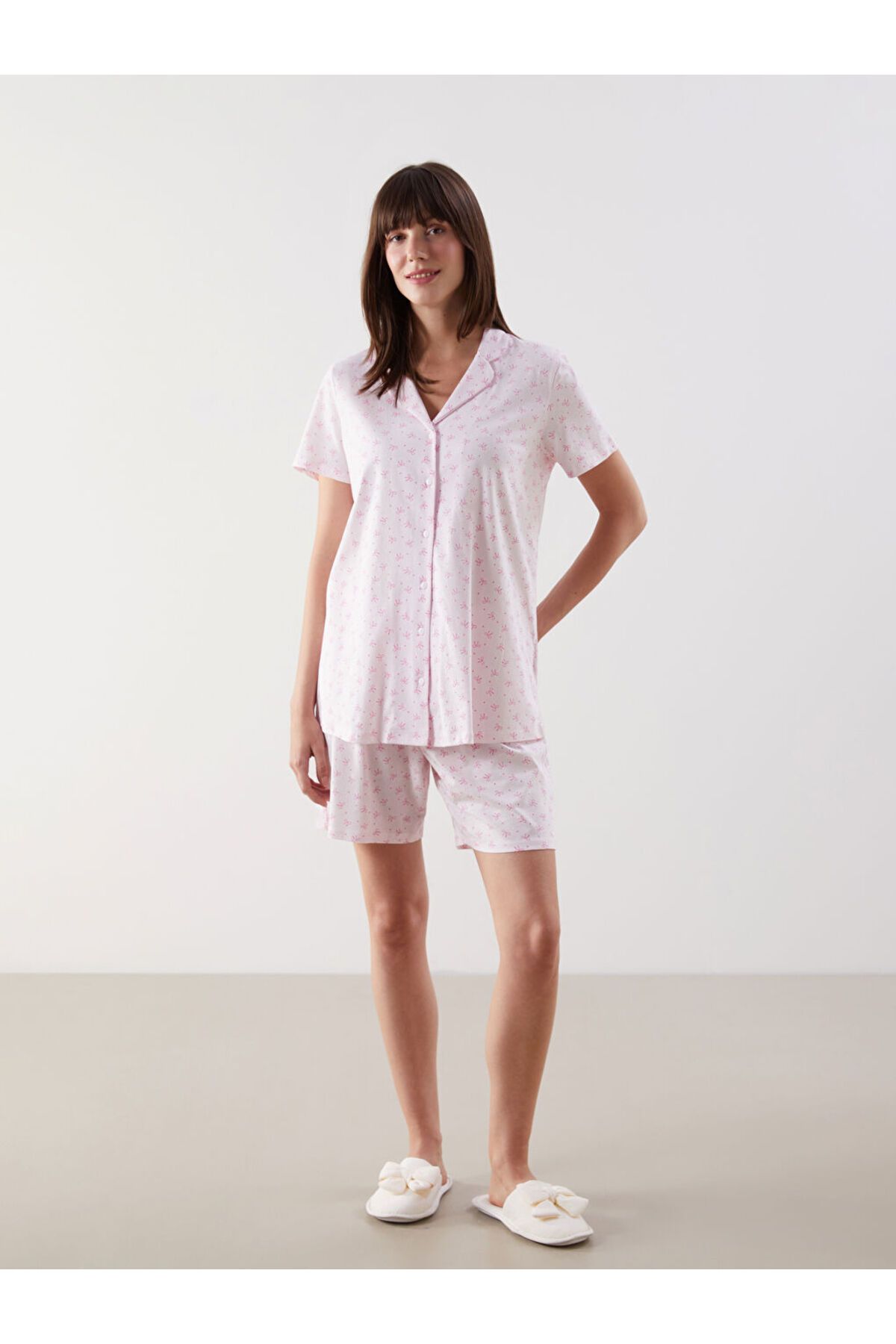 LC Waikiki Yeni Sezon Gomlek Yaka Desenli Hamile Sortlu Pijama Takimi - S5H900Z8