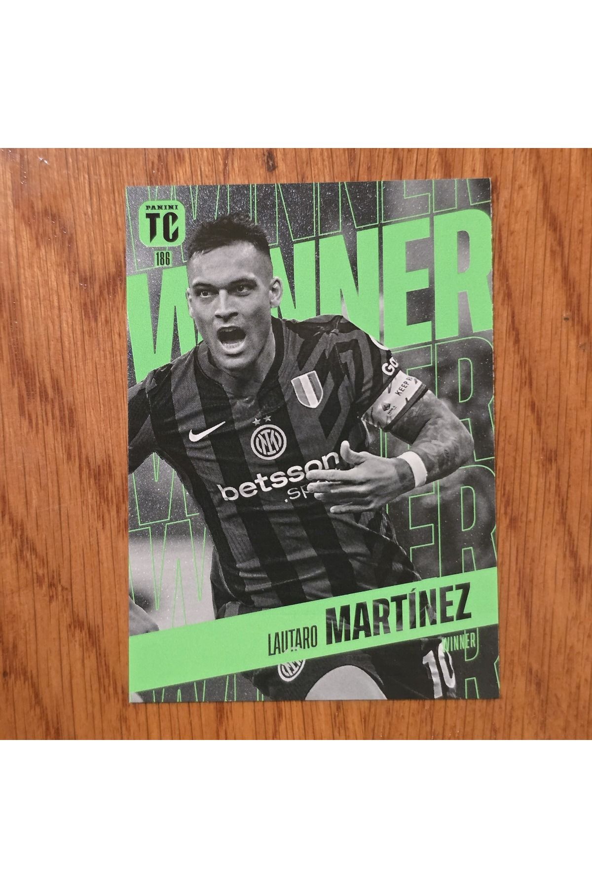 Panini FIFA 365 Winner Lautaro Martinez Oyun Kartı 186