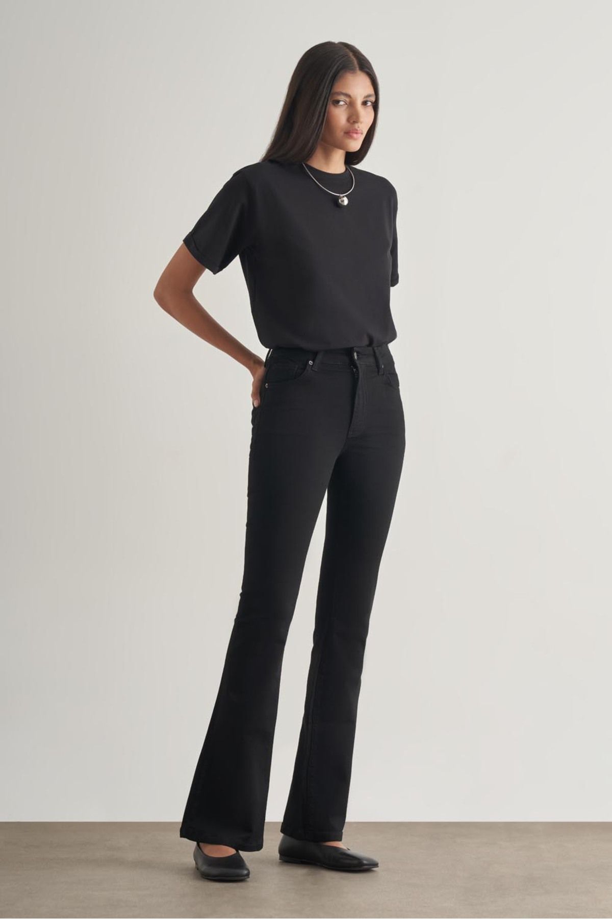 Mizalle Skinny Fit Flare Paça Siyah Denim Pantolon
