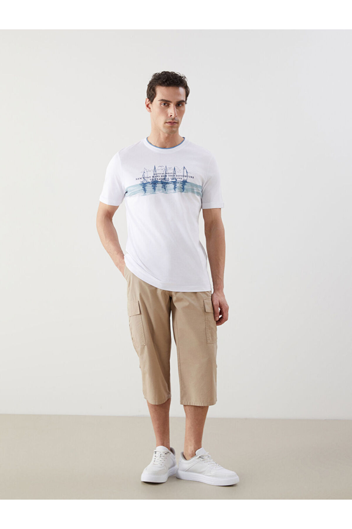 LC Waikiki-Tricou pentru bărbați din bumbac pieptănat cu mânecă scurtă cu decolteu 2