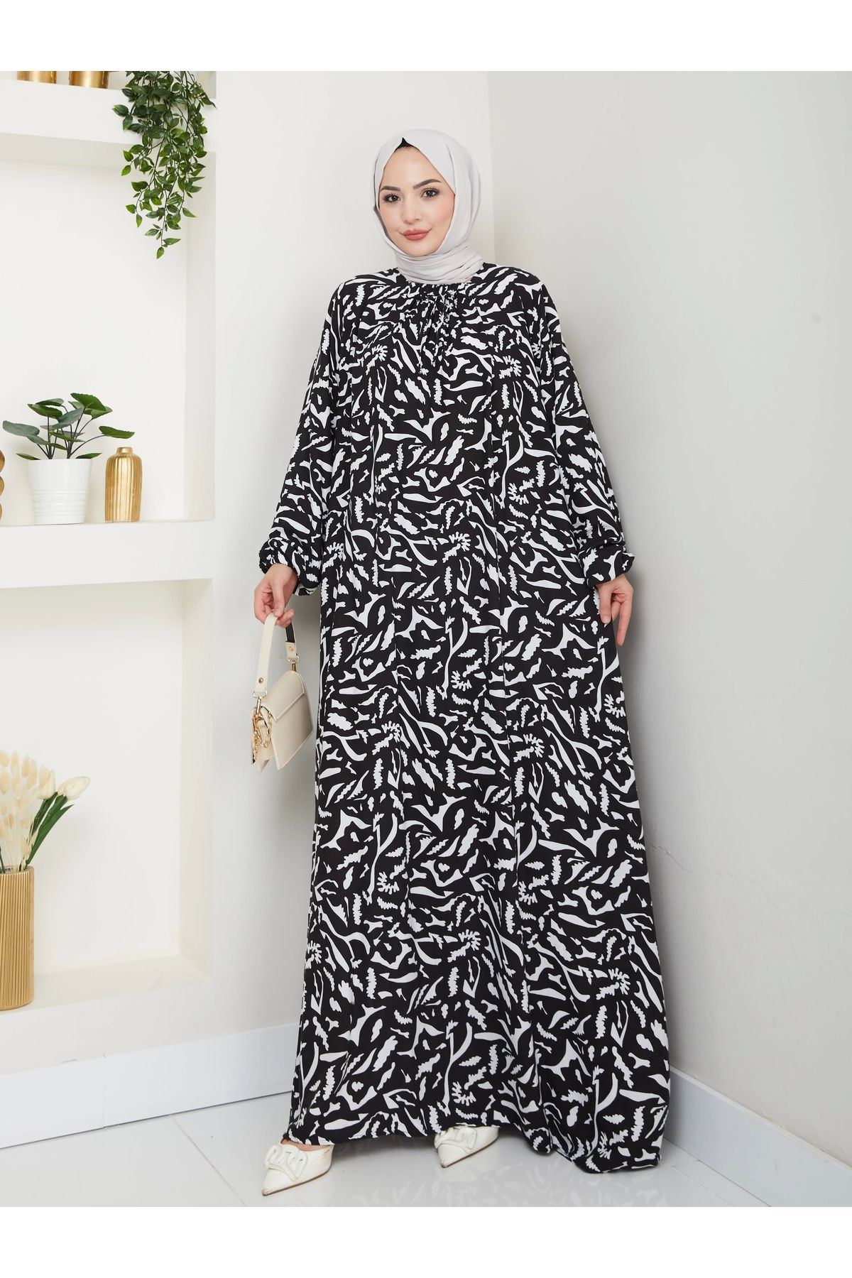 Nevayla Moda Desenli Önü Büzgülü Viskon Elbise - Siyah / E0131