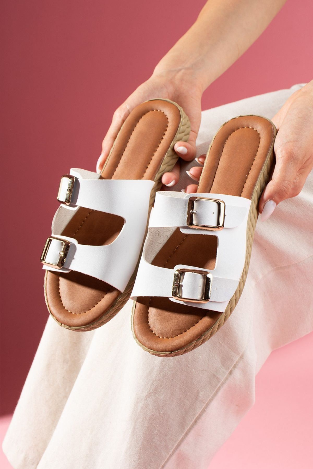 FUGA MODA Dopin Beyaz Çift Tokalı Taba Soft Zeminli Terlik