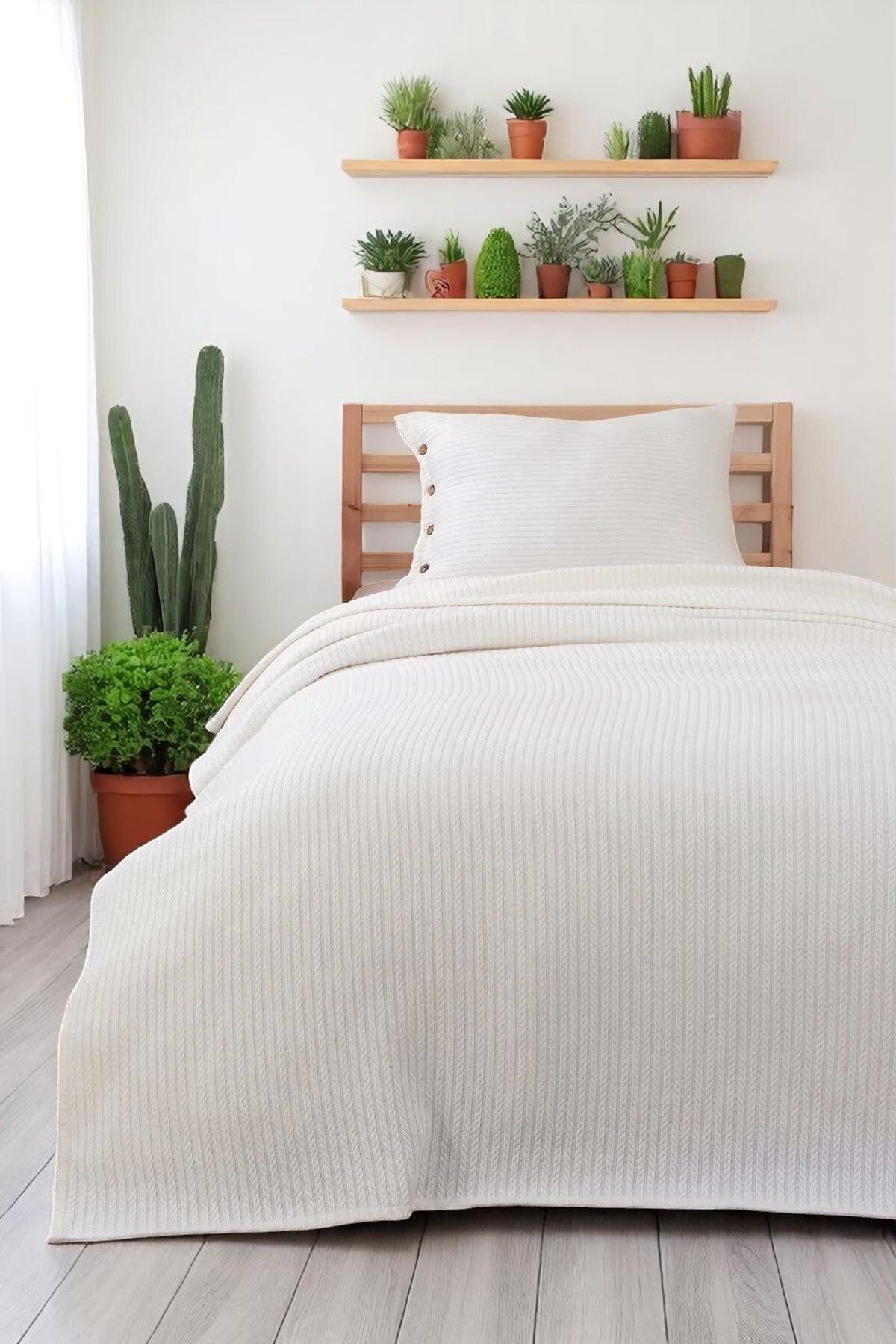 Cottonest TEK KİŞİLİK ÖRGÜ PİKE YATAK ÖRTÜSÜ YASTIKLI