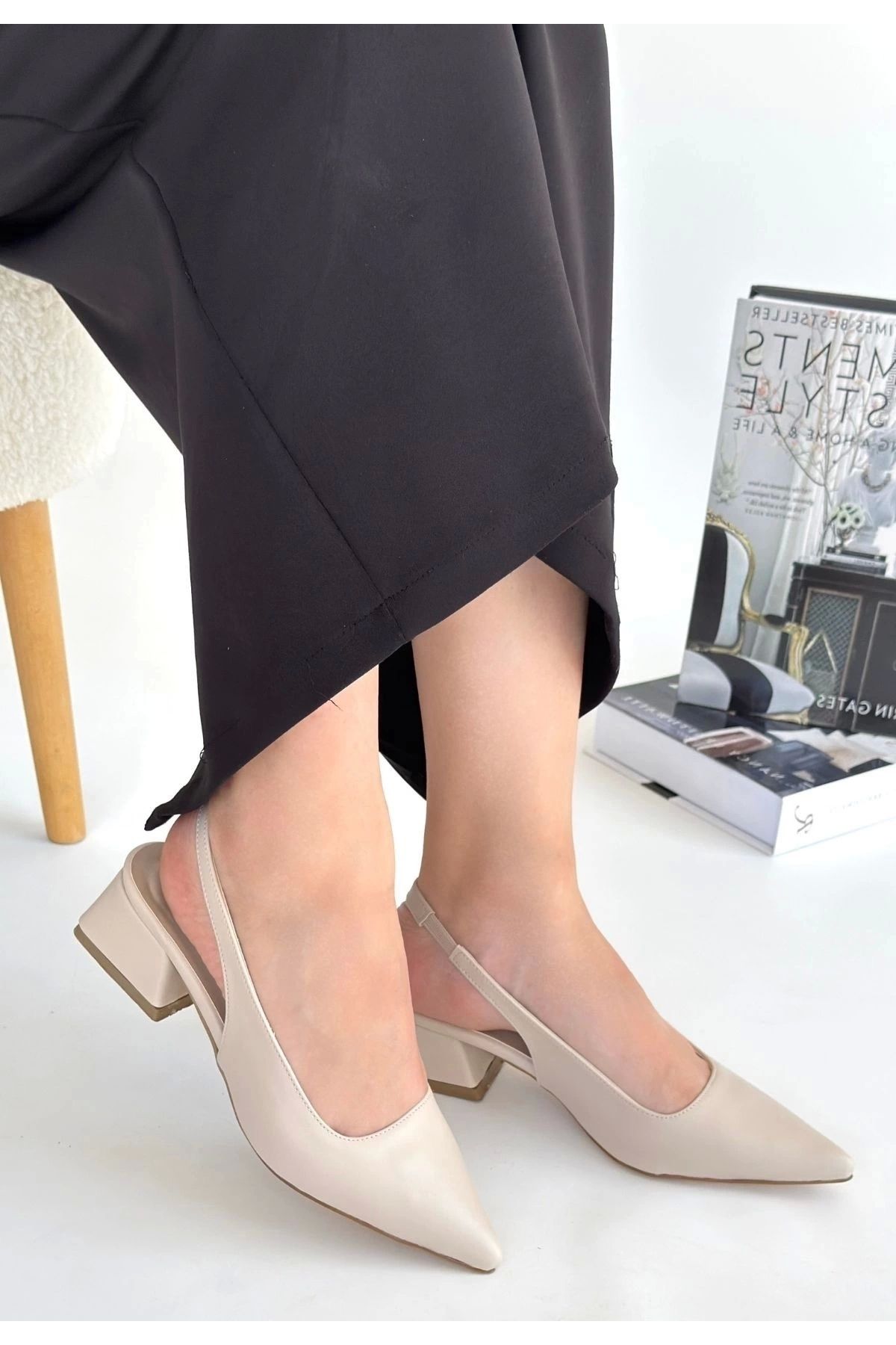 BellevieStore Morji Bej Cilt Topuklu Ayakkabı