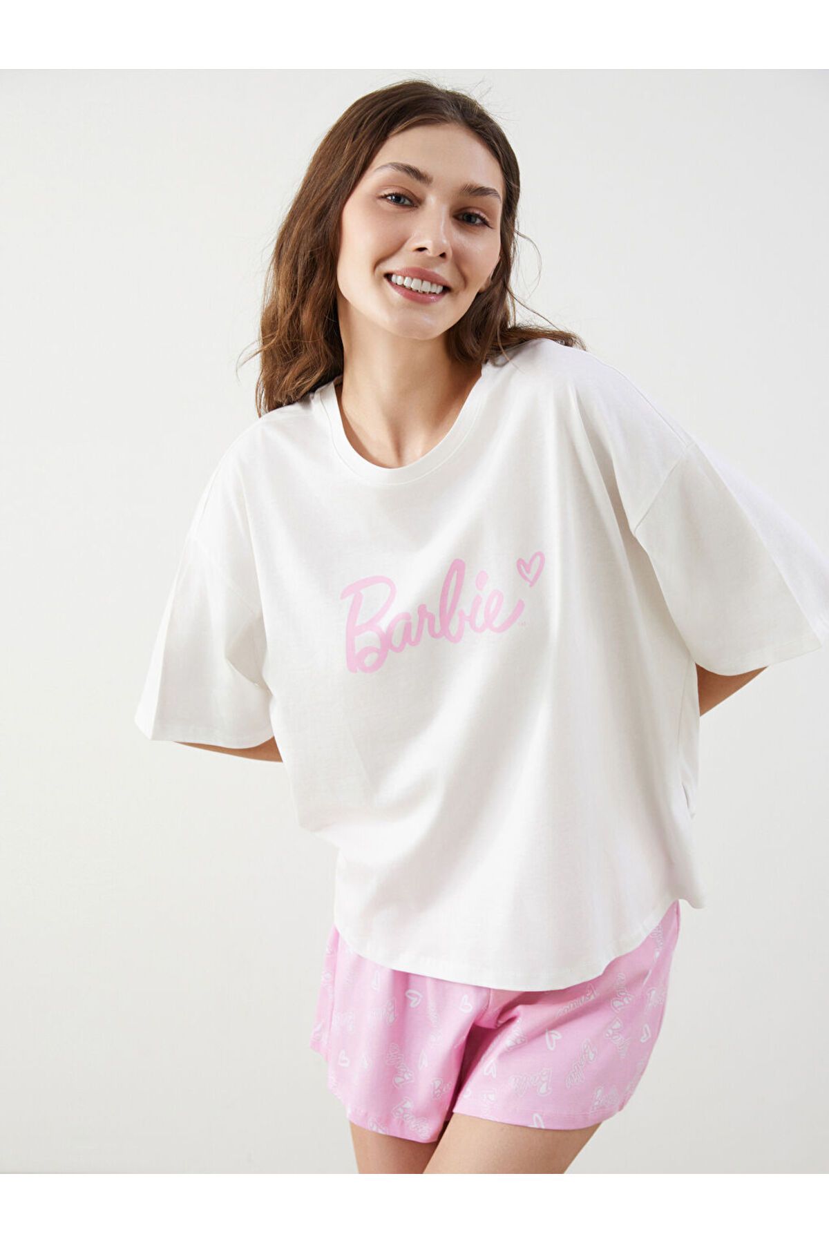 LC Waikiki Yeni Sezon Barbie Baskili Kadin Sortlu Pijama Takimi - S5PB32Z8