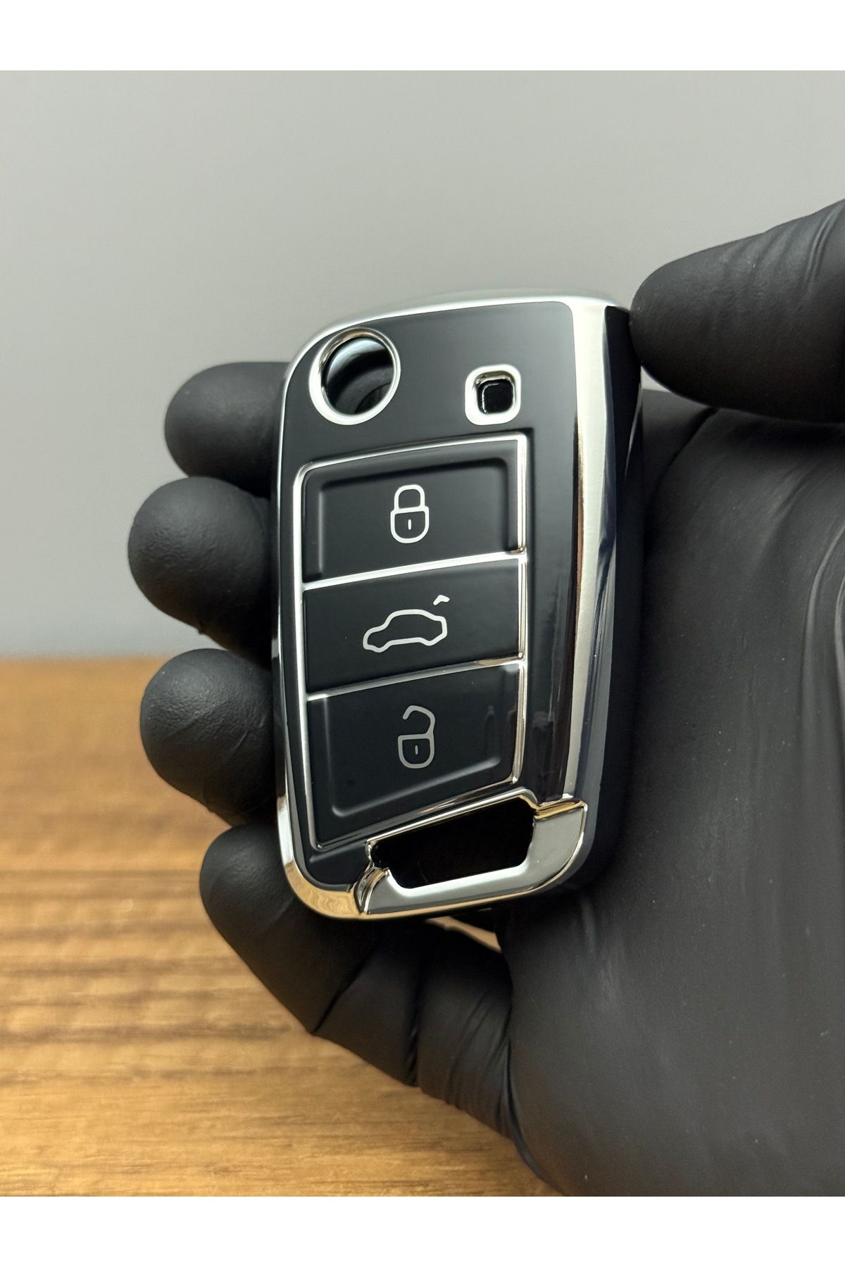 Mavi Keys Volkswagen, Skoda Seat MQB Uyumlu Sustalı 3 Düğmeli Silikon Anahtar Kumanda Koruma Kılıf Siyah Gümüş