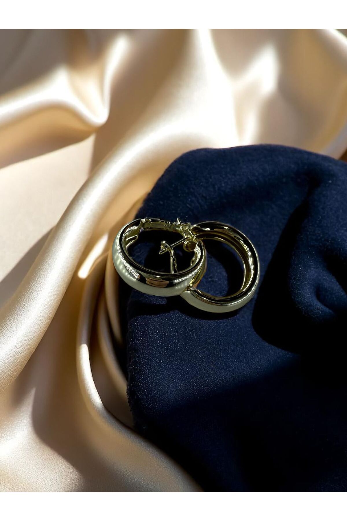 AKMNY BOUTIQUE Kadın Gold Halka Çelik Küpe