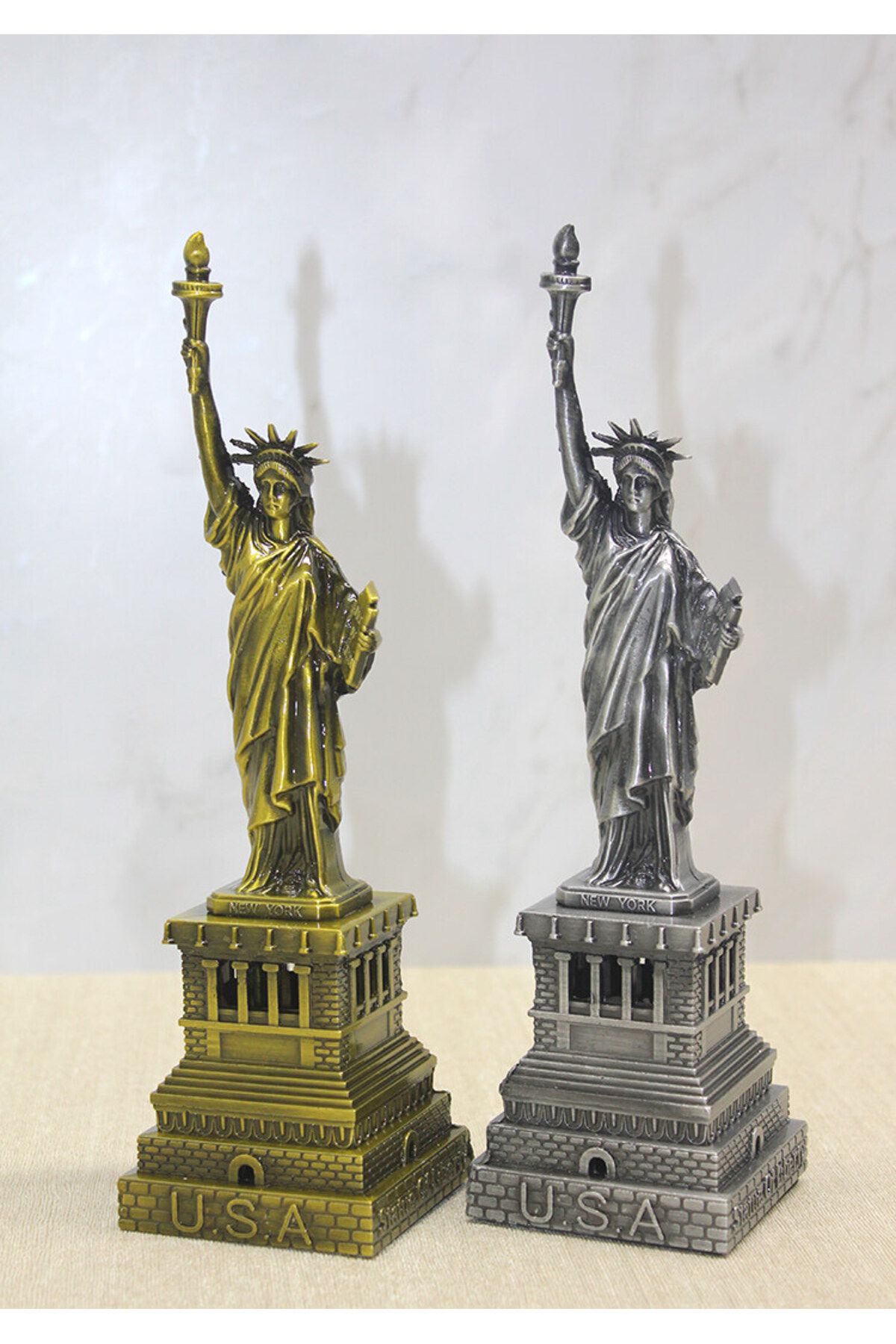 D&M Life Collection Metal Özgürlük Anıtı