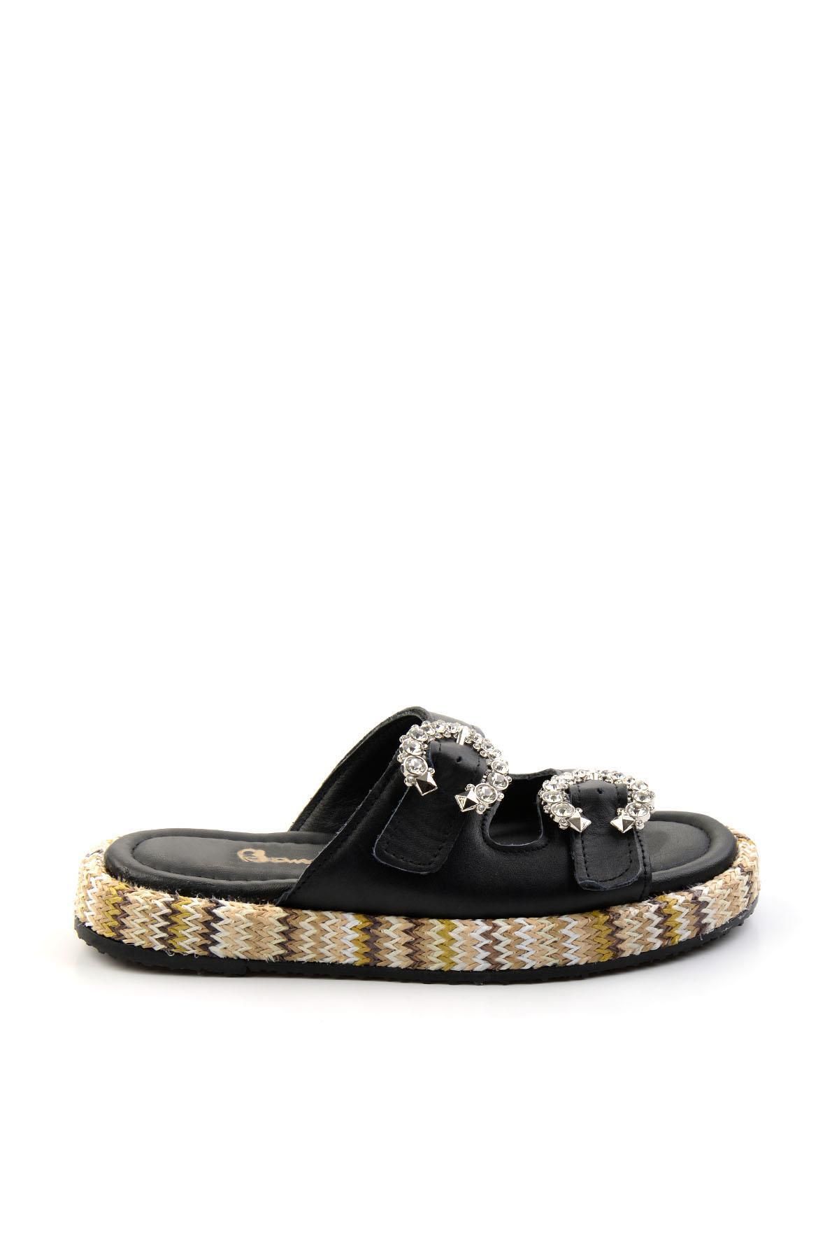Bambi Siyah Leather Kadın Terlik K04991060203