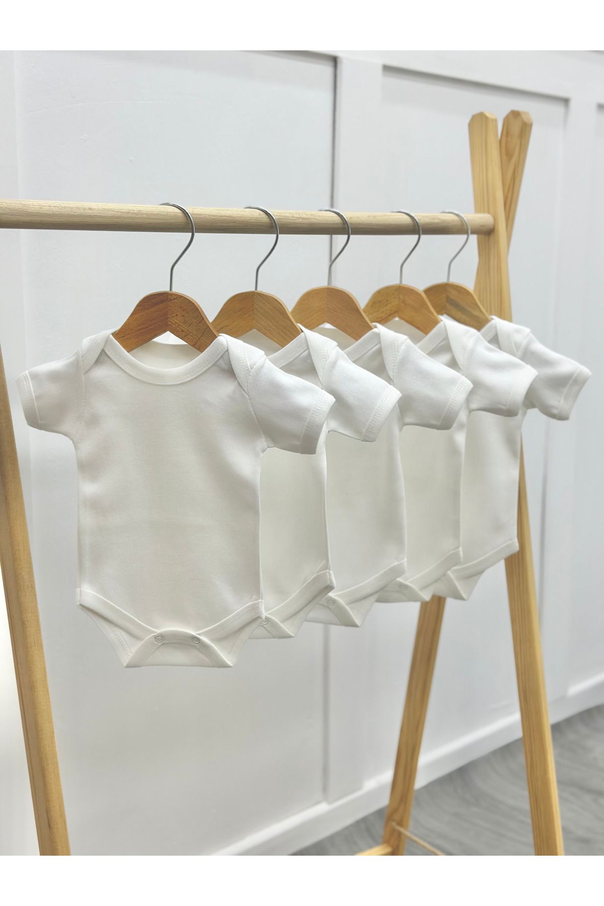 Butik %100 Organik Pamuk 5li Beyaz Kısa Kollu Bebek Body