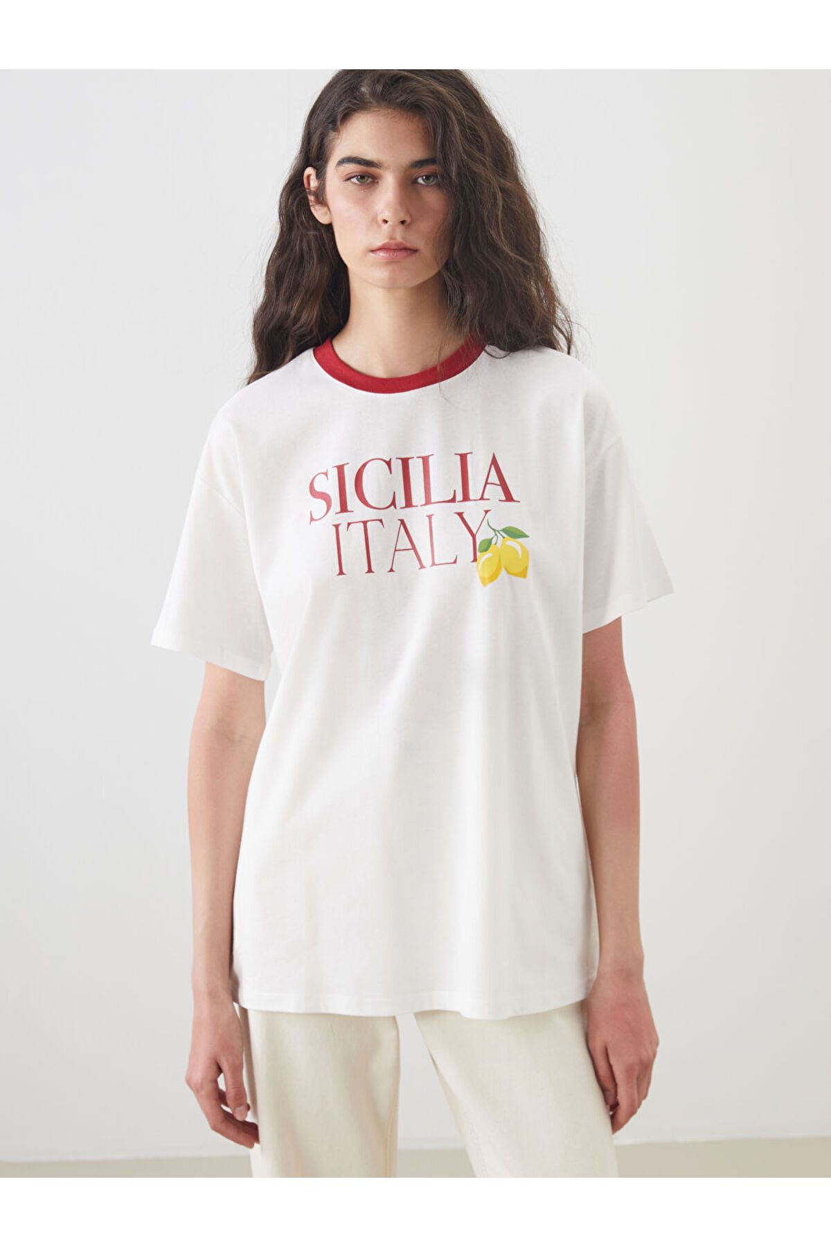 LC Waikiki Yeni Sezon Bisiklet Yaka Italy Baskili Kadin Tisort - S5NQ53Z8