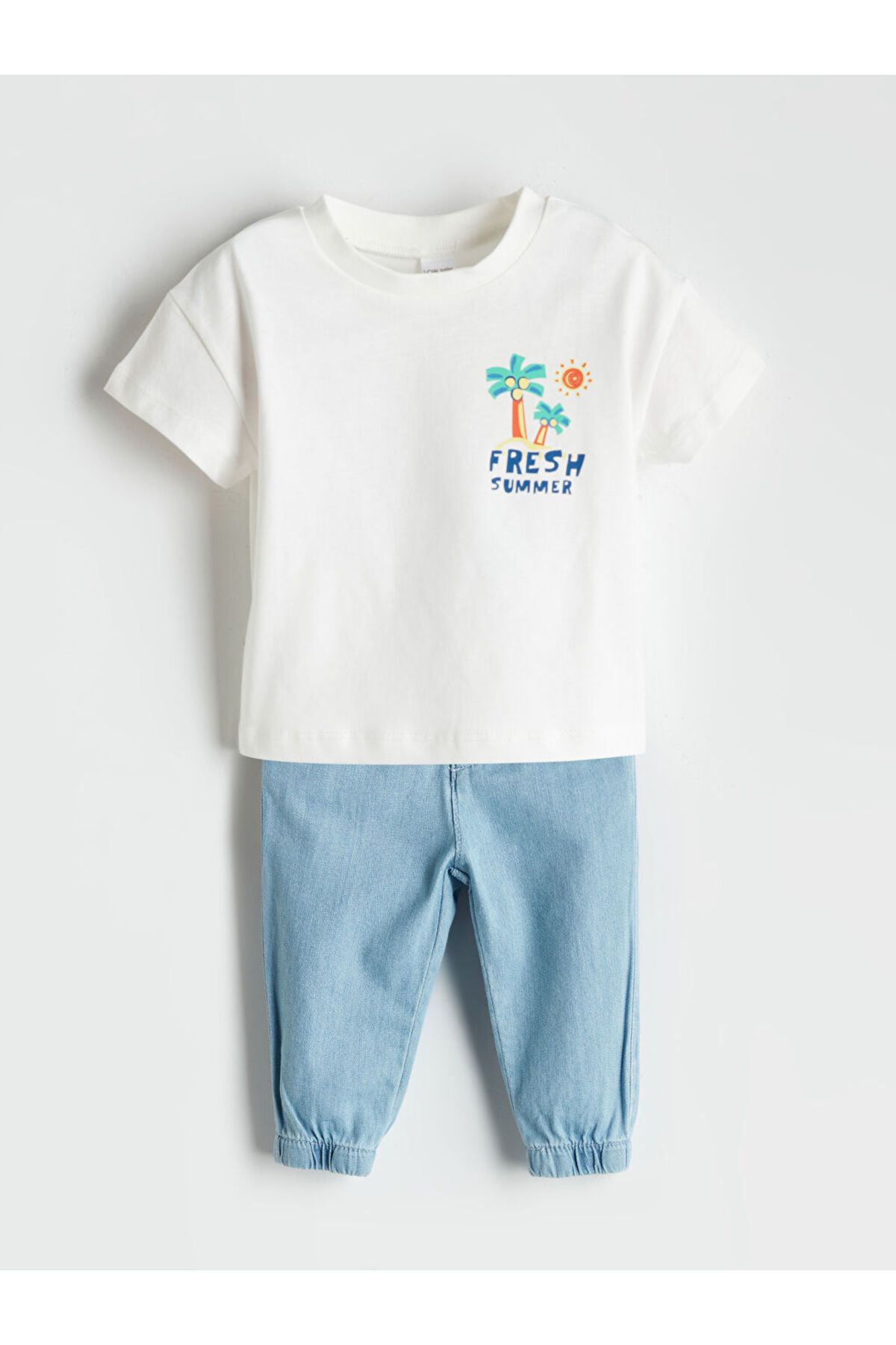 LC Waikiki Nakisli Erkek Bebek Tisort ve Pantolon 2'li -