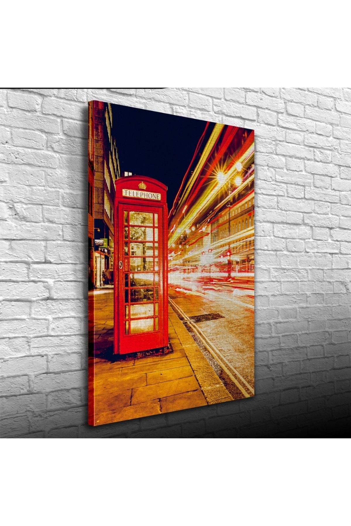 Kanonik Education Londra`da Kırmızı Telefon Kulübesi Kanvas Tablo 50 x 70