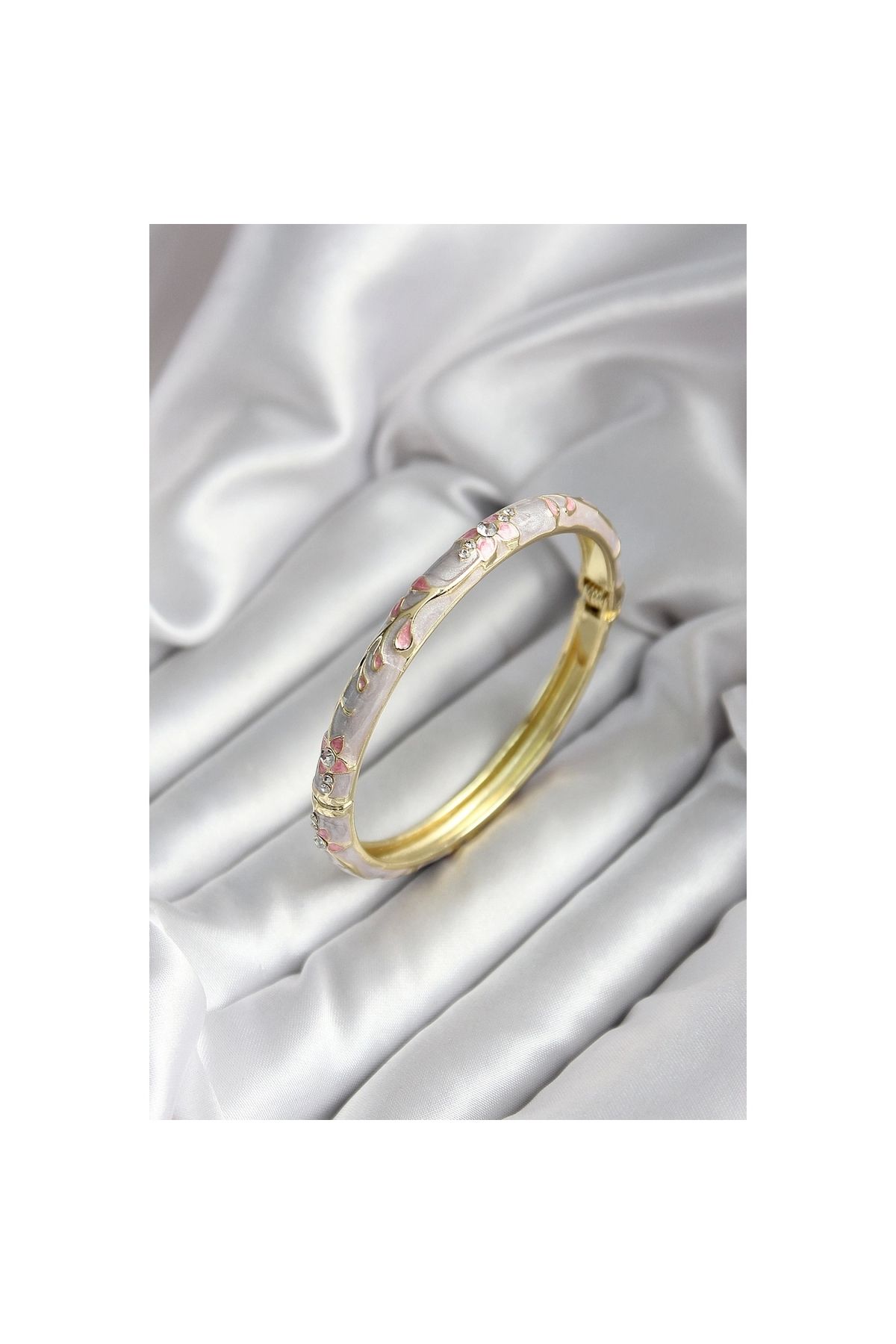 Marsilyan Mineli Pirinç Çiçek Desenli Zirkon Taşlı Gold Renk Kadın Kelepçe (çap 60 mm) - TJ-BB6984