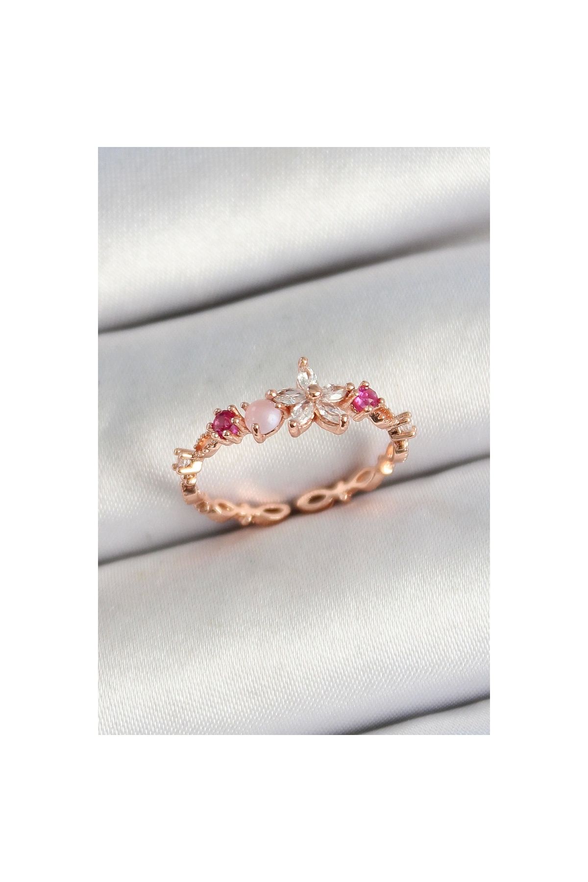 Marsilyan Pirinç Papatya Figürlü Zirkon Taşlı Rose Gold Renk Ayarlanabilir Kadın Yüzük - TJ-BYK3780
