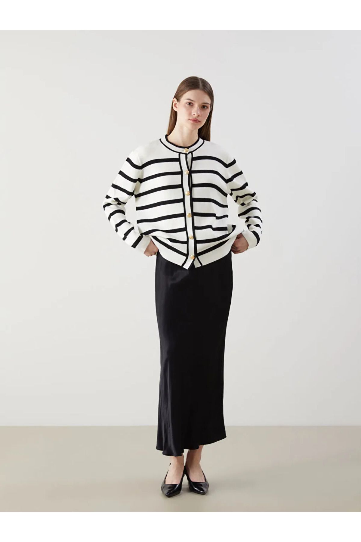 LC Waikiki LCW Modest Siyah Standart Fit Saten Kadın Etek
