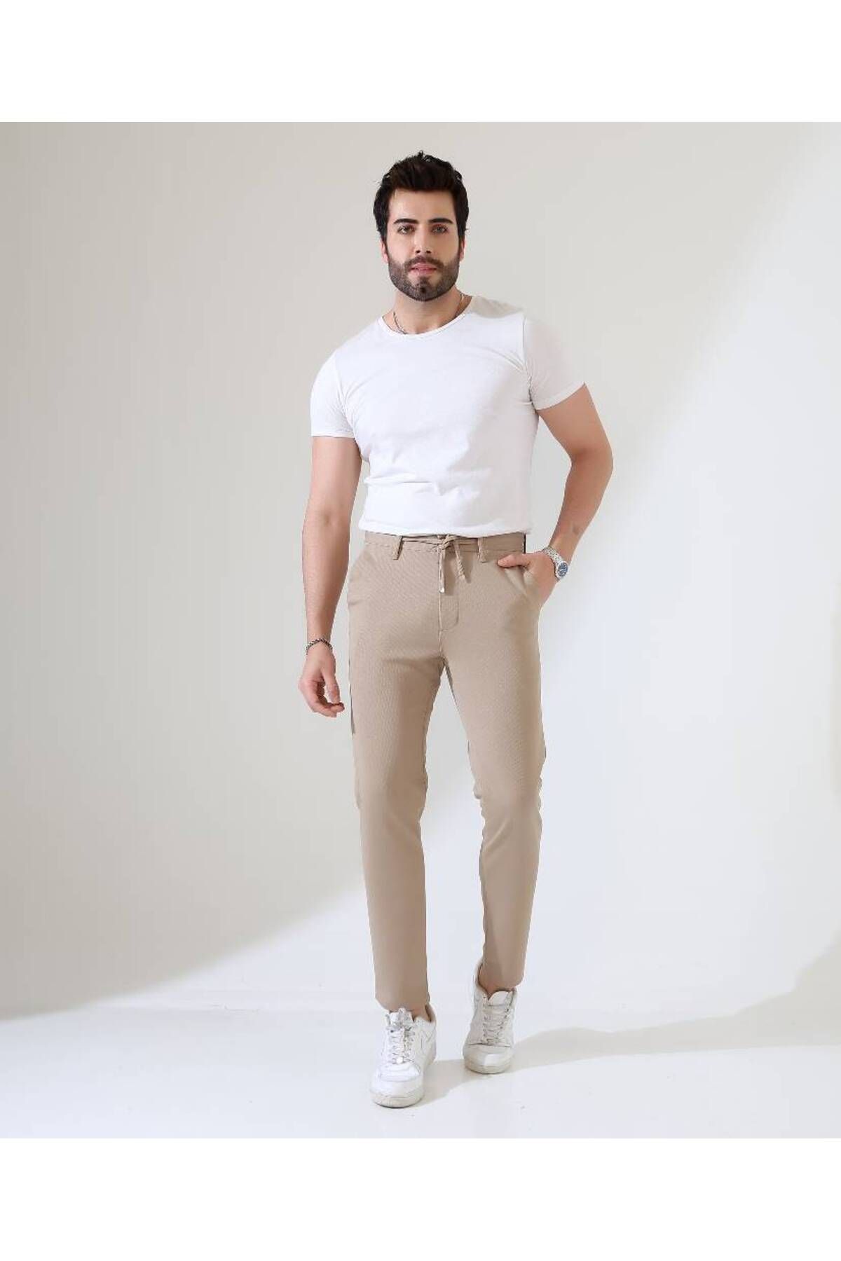 Benim Denim Bej Jogger Erkek Pantolon – Şıklığı ve Sadelik Zarafetle Buluşuyor