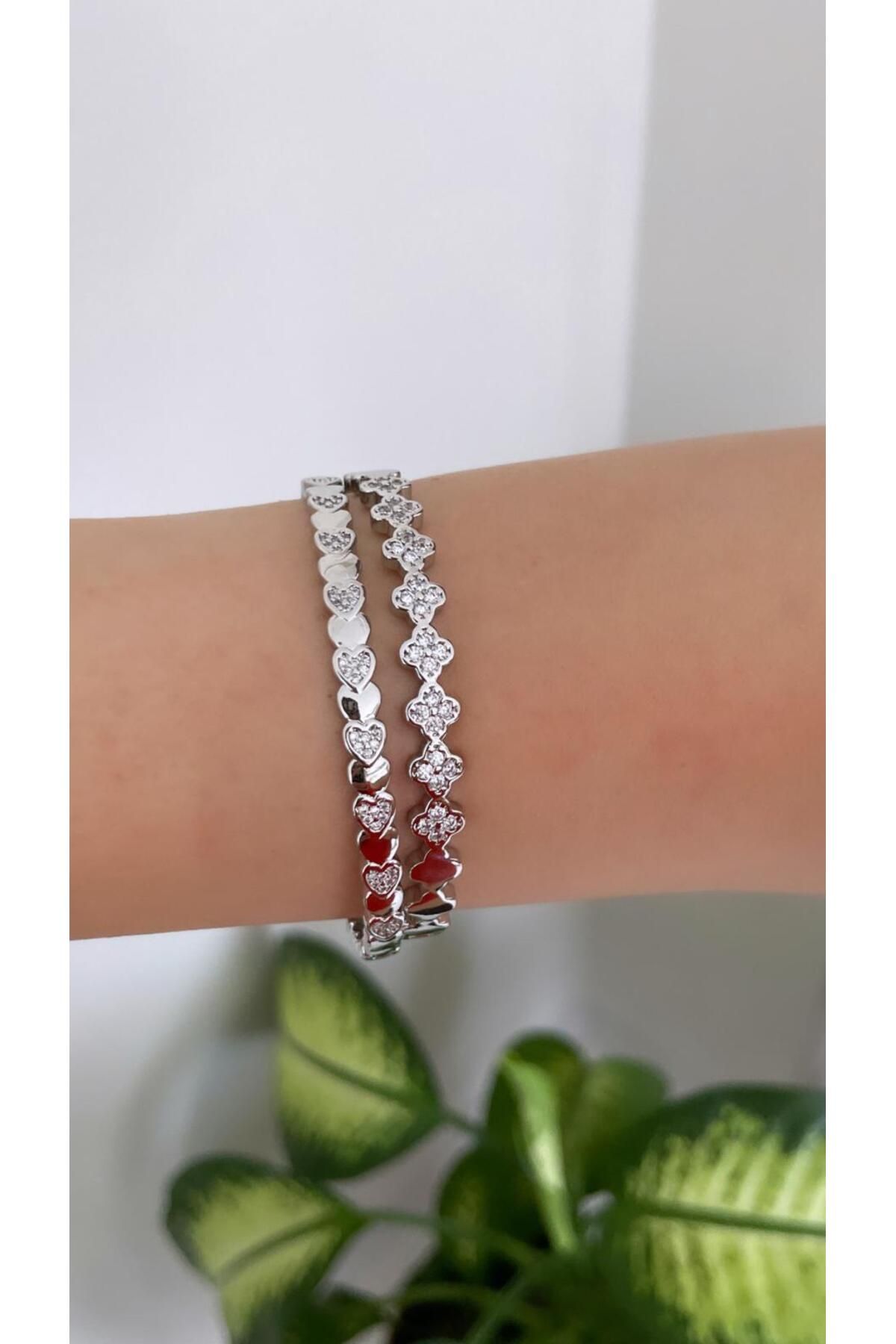 LUXURY Zirkon Taşlı Çelik Kelepçe Bileklik