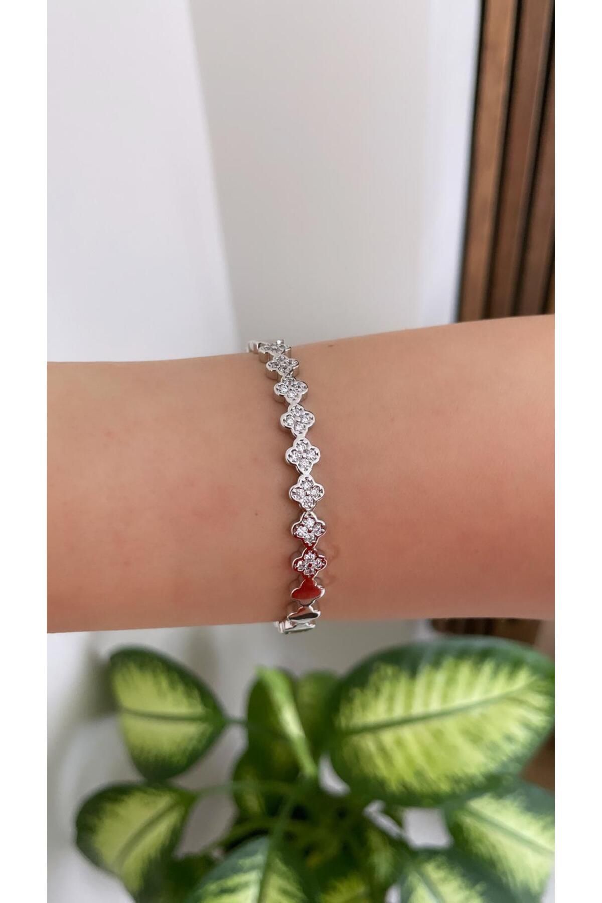 LUXURY Zirkon Taşlı Çelik Kelepçe Bileklik