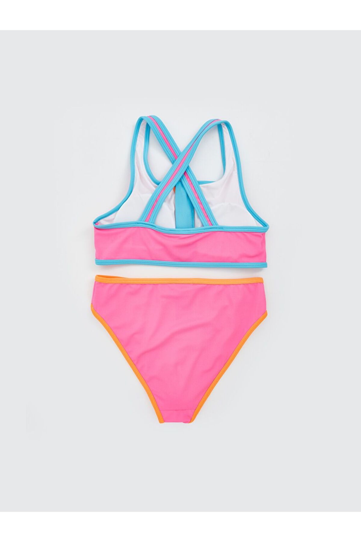 LC Waikiki Hızlı Kuruyan UV Korumalı Kız Çocuk Bikini fotoğrafı 2 (önizleme)