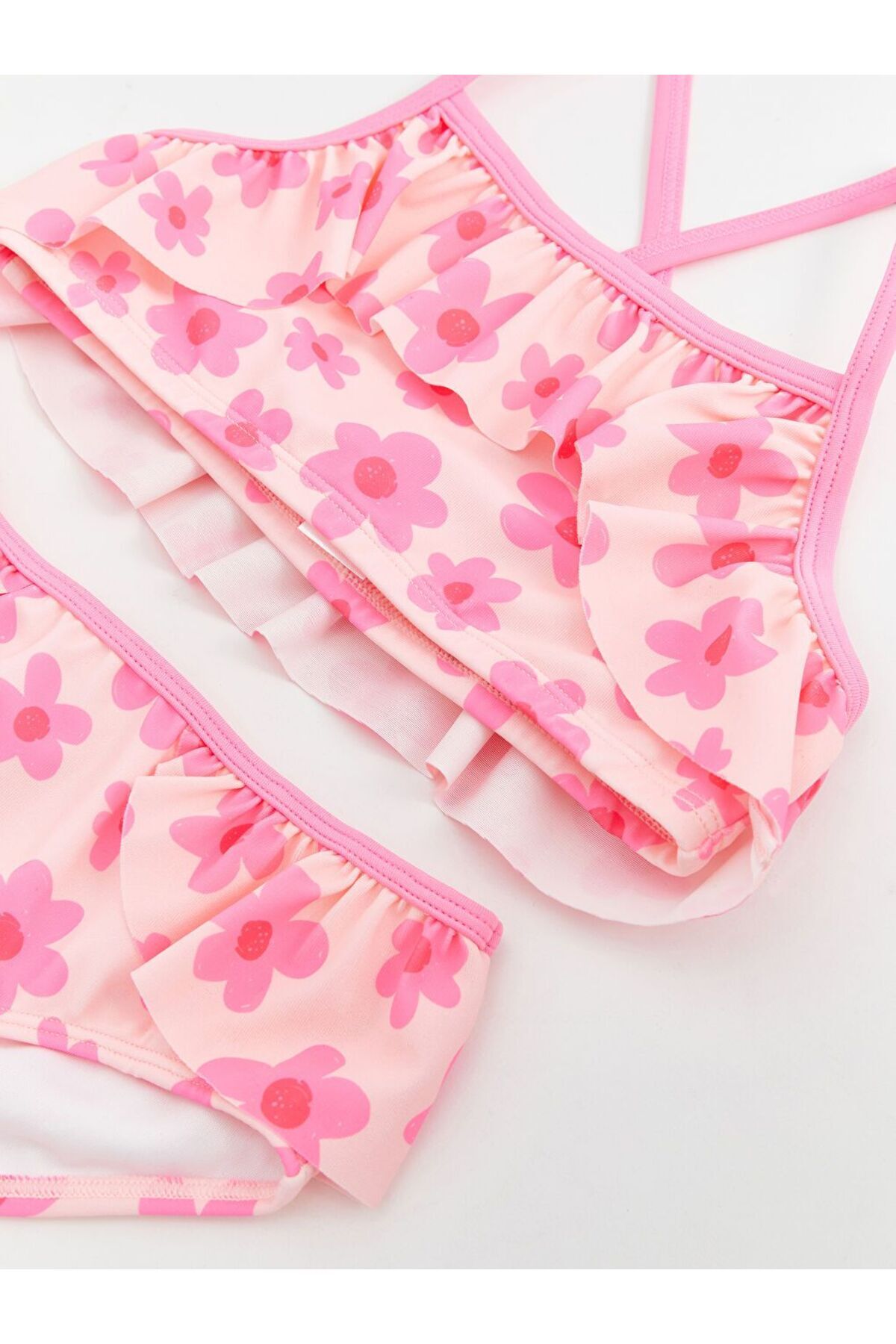 LC Waikiki LCW Kids Çiçekli Kız Çocuk Bikini Takım fotoğrafı 3 (önizleme)