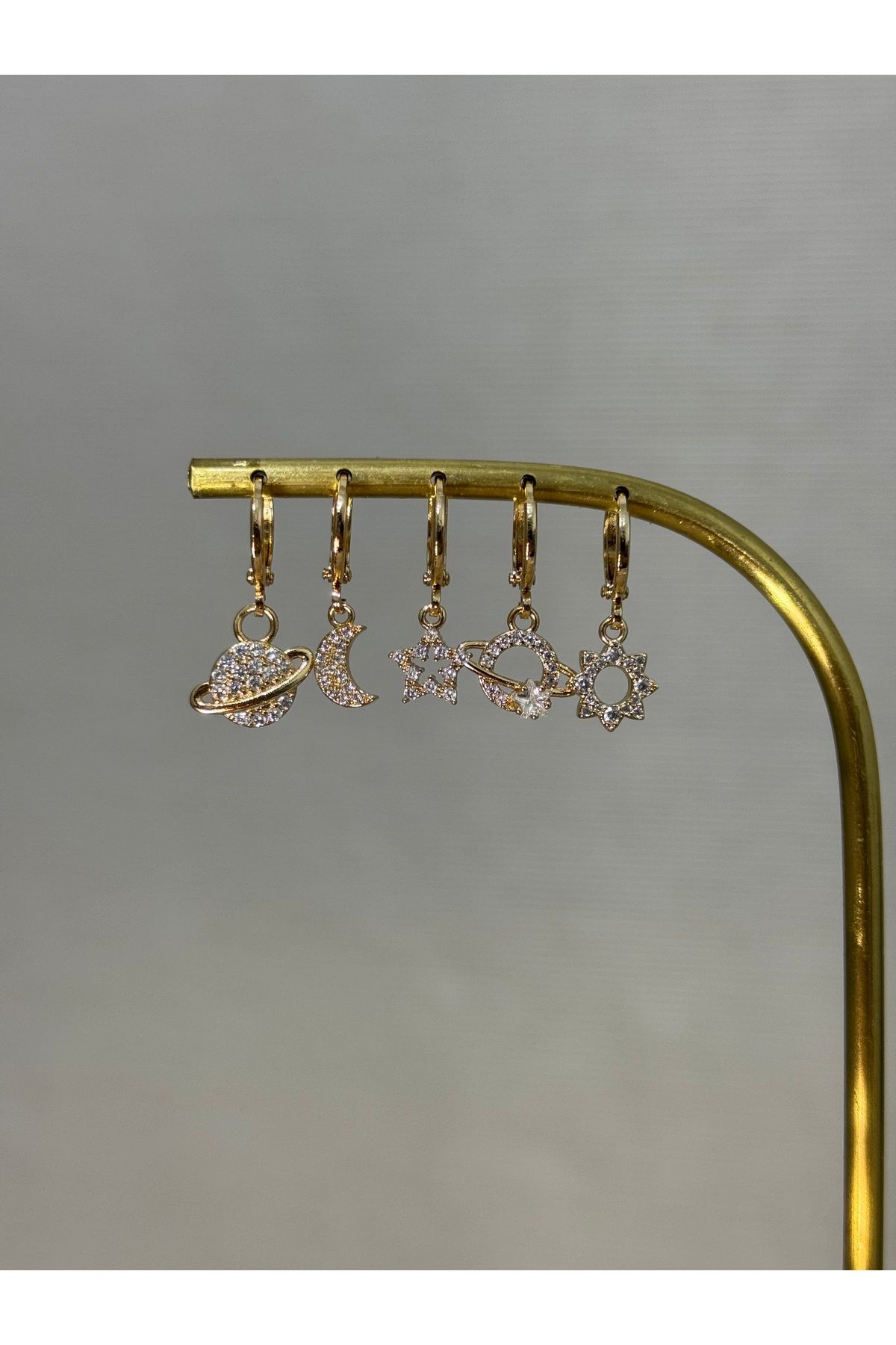 XUPING JEWELRY 18K 6’lı zirkon taşlı gold çelik küpe paslanmaz kararmaz