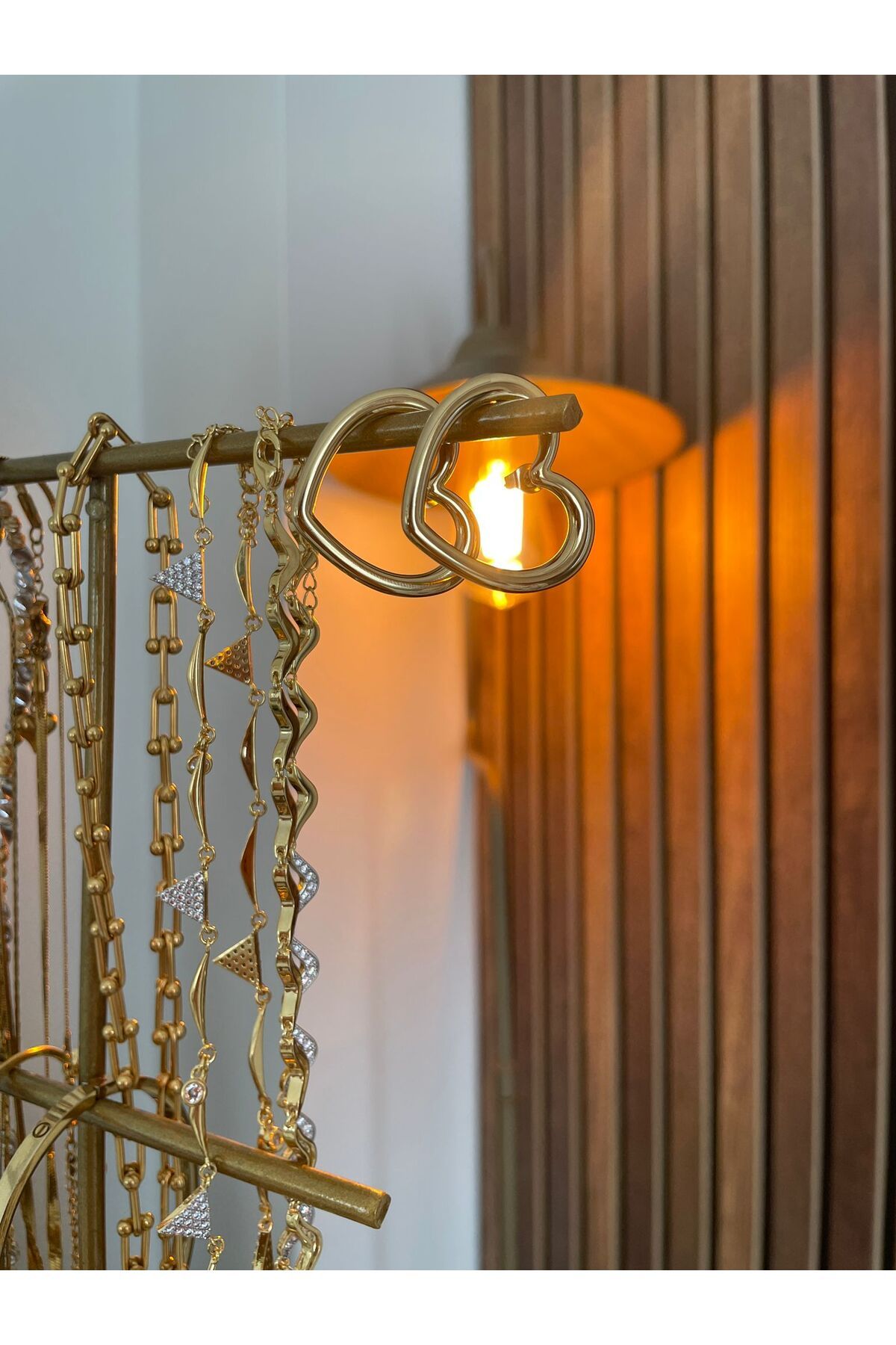 staınless steel Siyah Taş Detalı Kalpli Küpe