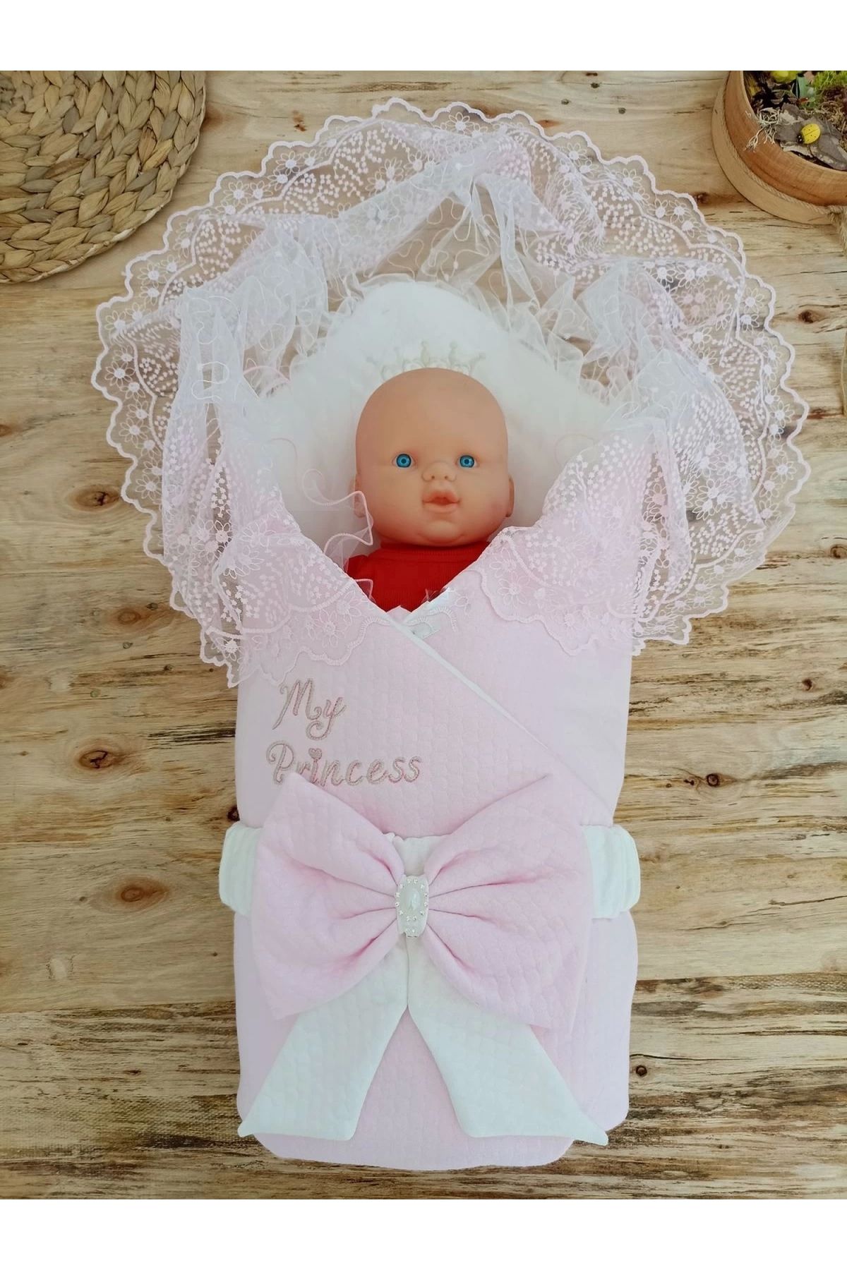 POLEXP Pembe Bebek Battaniyesi Yumuşak Kumaşı ve Zarif Fiyonk Detayıyla