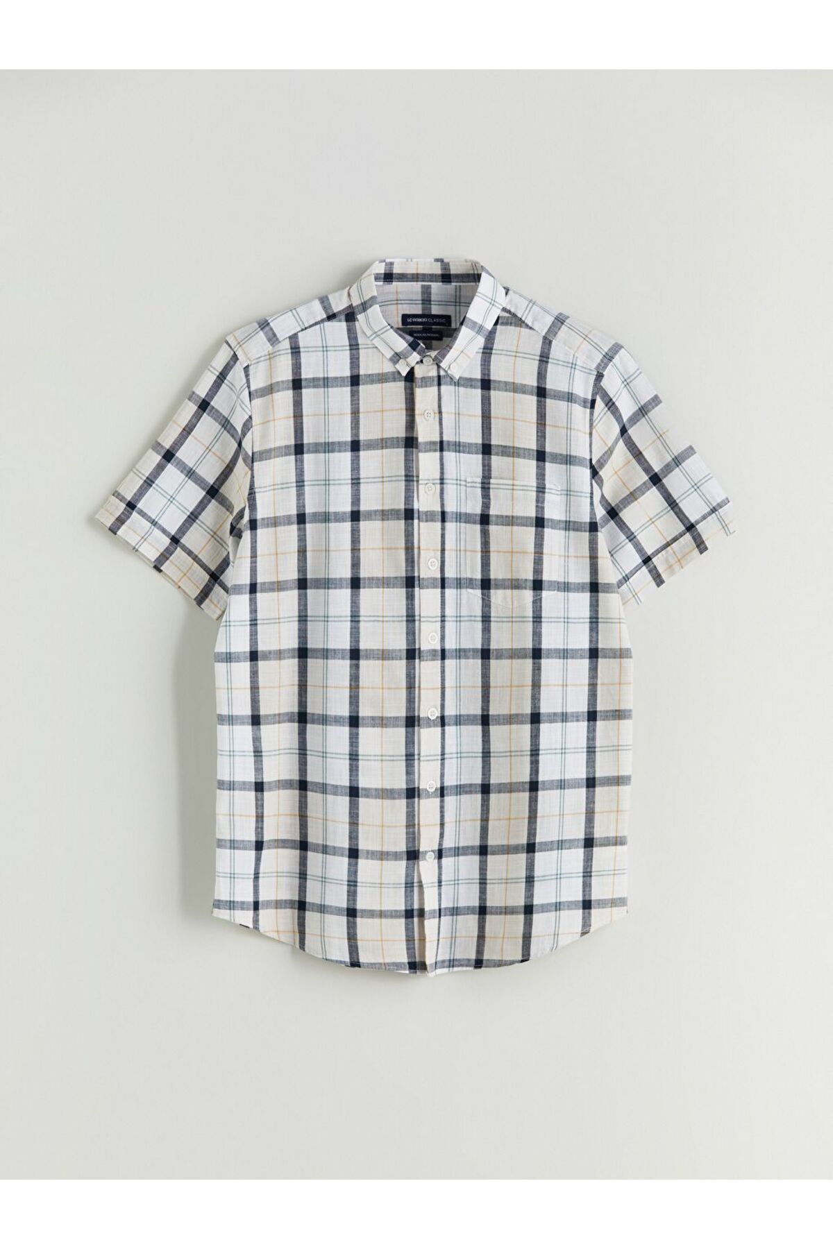 LC Waikiki LCWAIKIKI Classic Regular Fit Kısa Kollu Ekose Poplin Erkek Gömlek