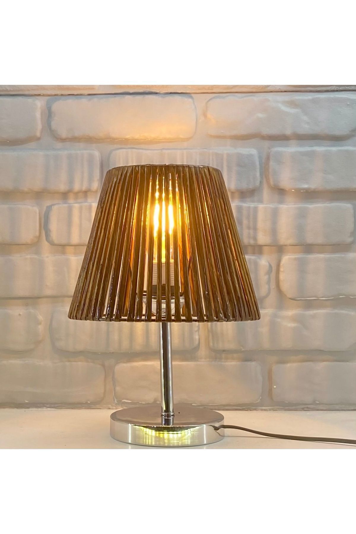 SerenityHaven Krom Kaplama Metal Ayak Handmade Naturel Konik Kahverengi Şapkalı Abajur Masa Lambası Modelleri