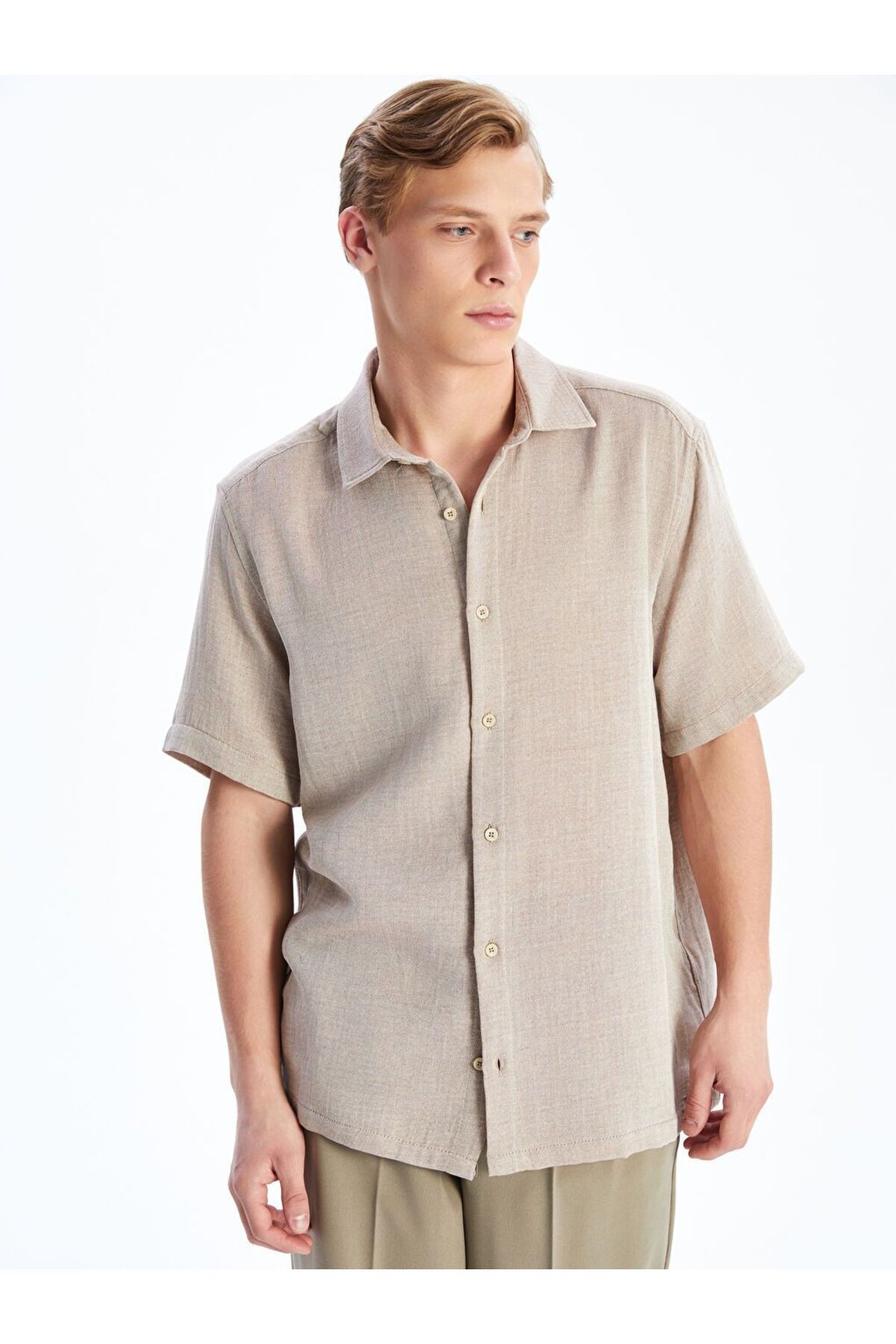 LC Waikiki LCW Vision Regular Fit Kısa Kollu Erkek Gömlek