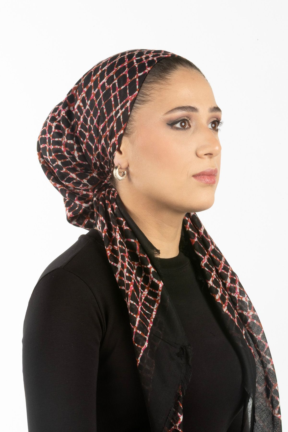 safura Yeni Özel Tasarım Bone Eşarp - Desenli, Ayarlanabilir Ense Lastik, Kaymaz Kadife Şerit