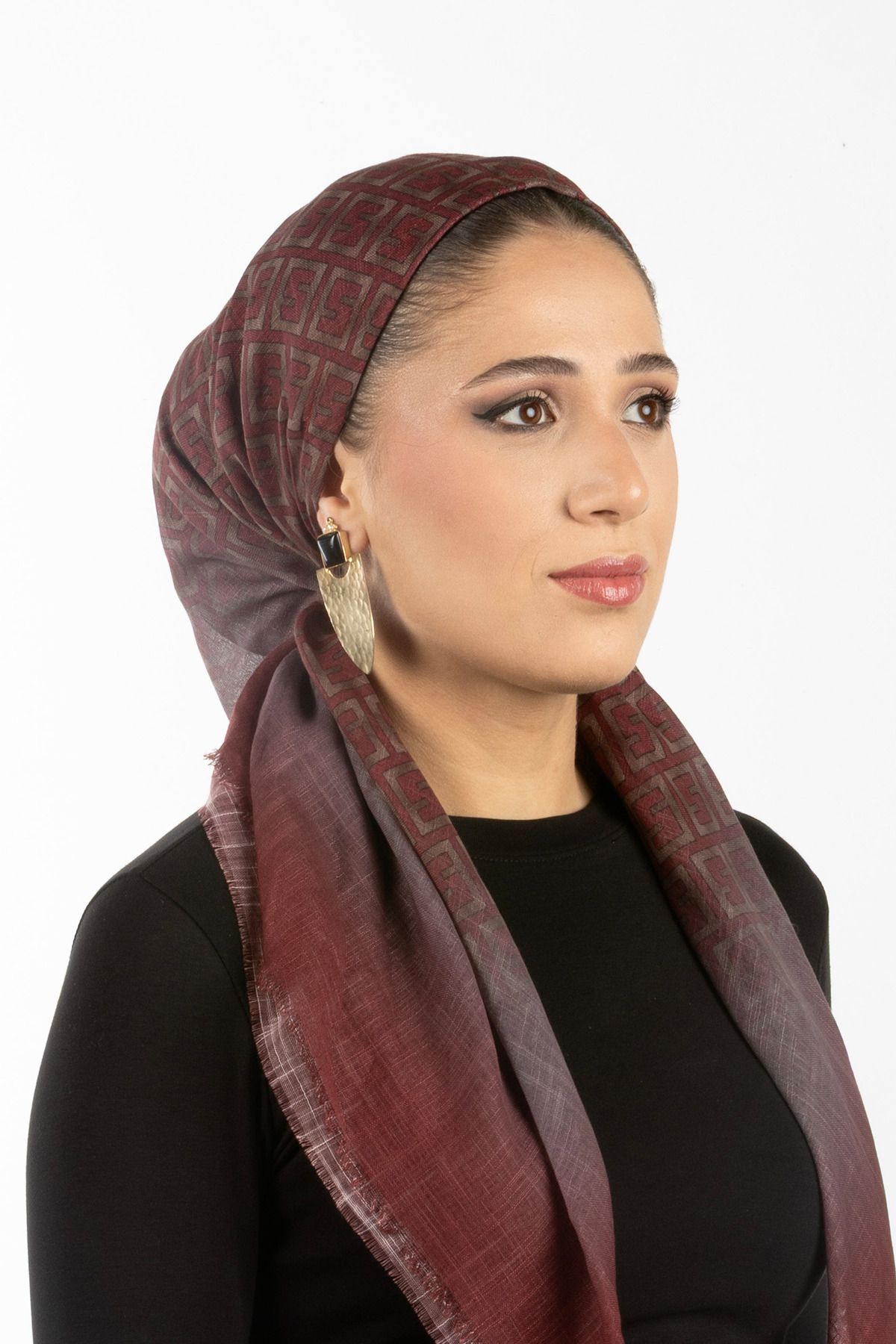 safura Yeni Özel Tasarım Bone Eşarp - Degrade Desenli, Ayarlanabilir Ense Lastik, Kaymaz Kadife Şerit