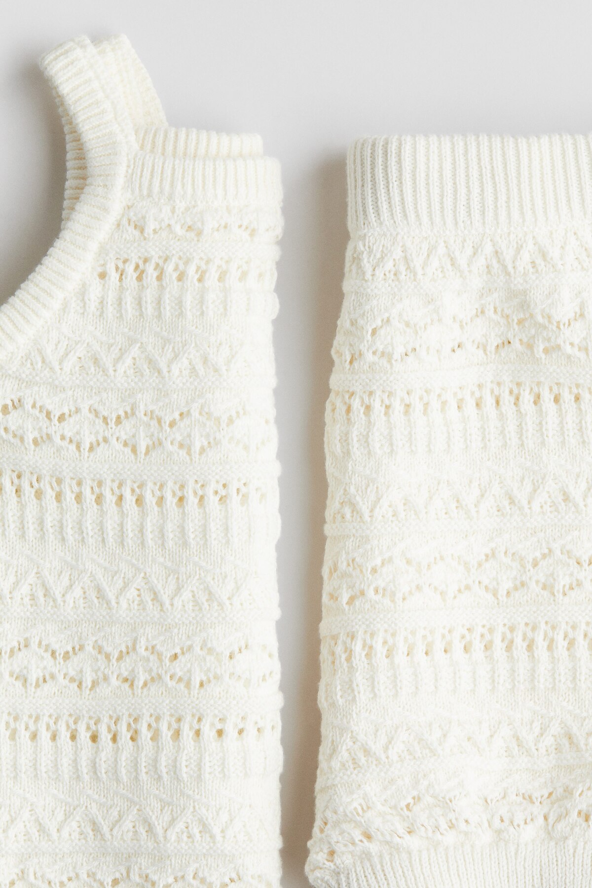 H&M 2 Parçalı Desenli Triko Set fotoğrafı 2 (önizleme)