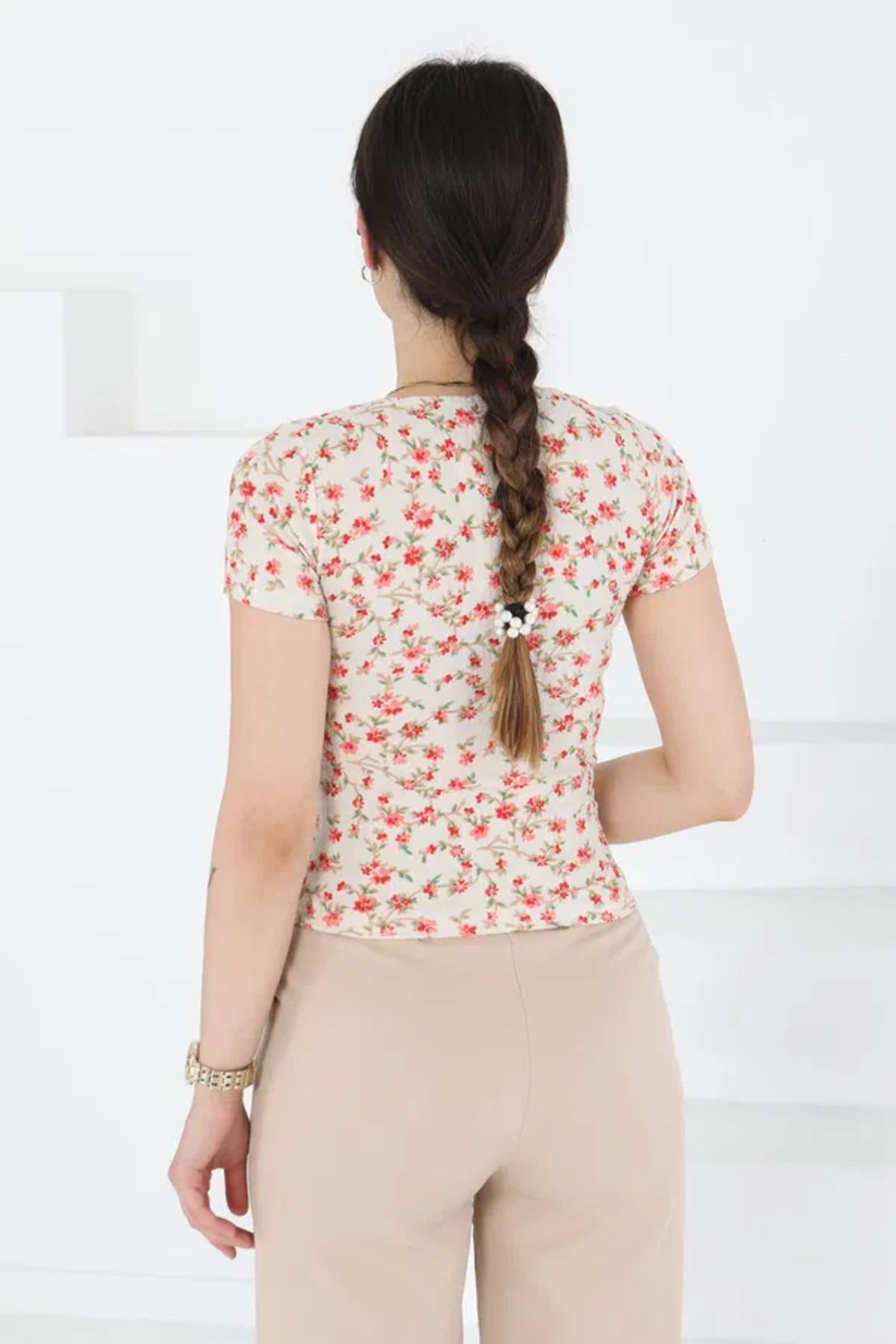 Butik Oval Yaka Çiçek Desenli Bluz