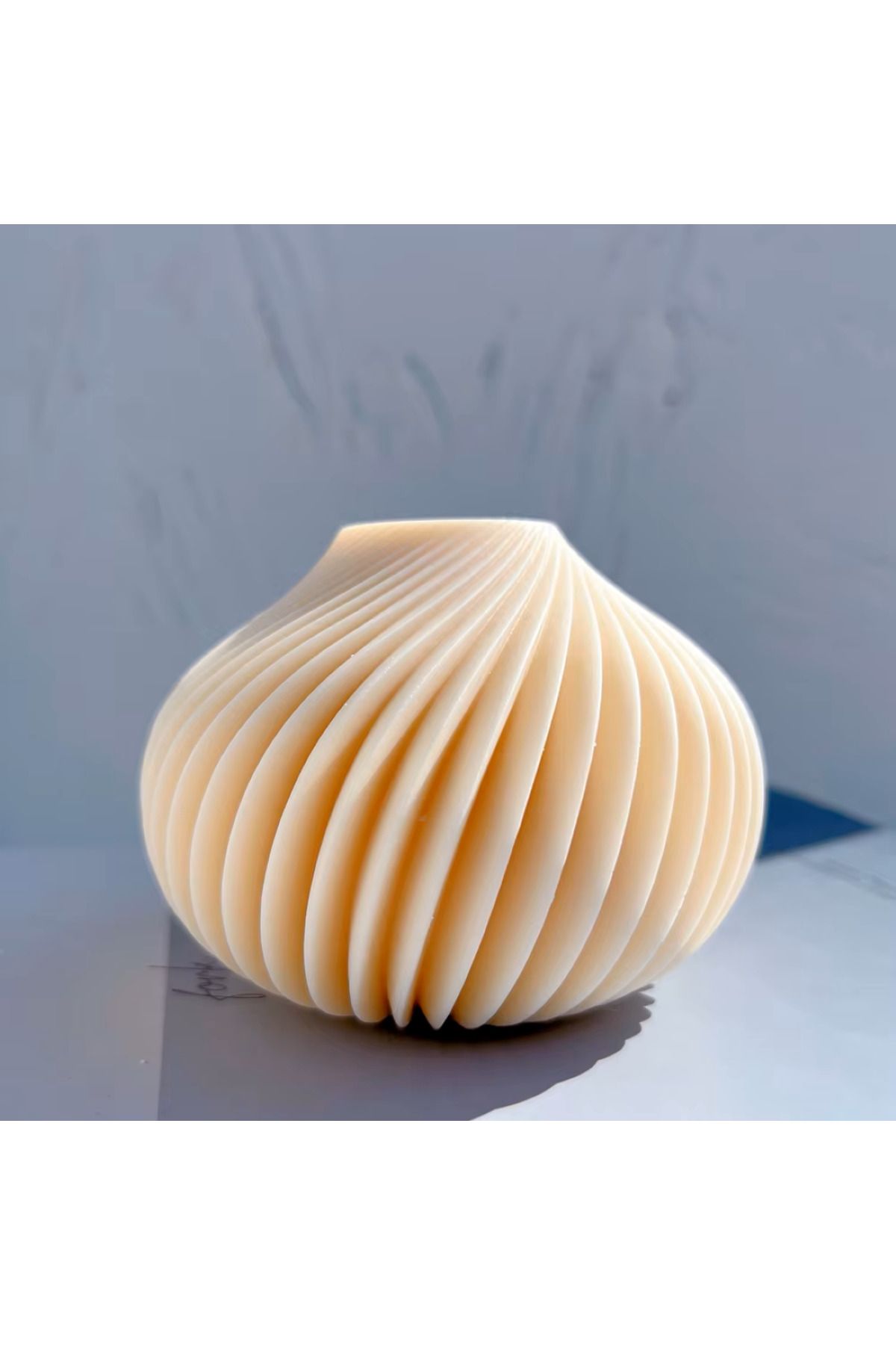 JUSTAR Geometrik Dalgalı Spiral Kokulu Vegan Soya Mum