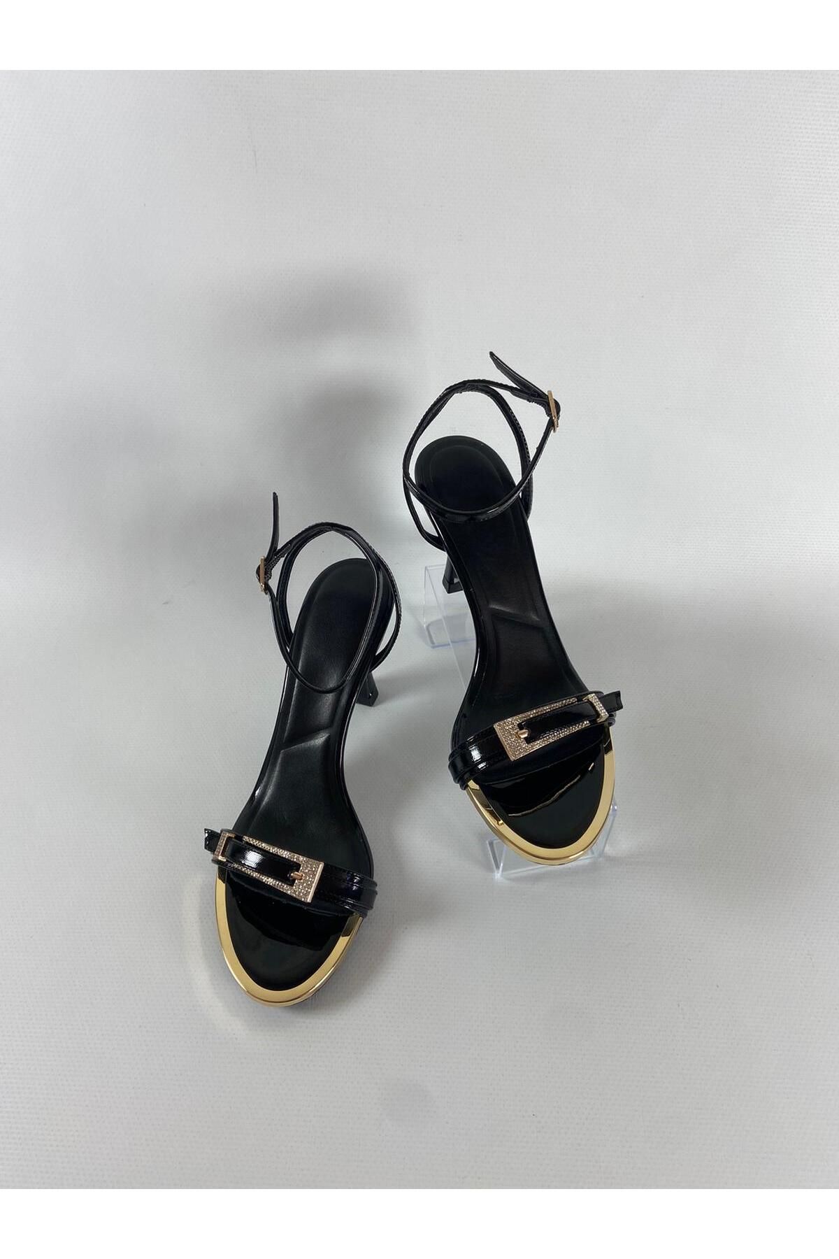 DİVA Kadın İnce Bantlı Topuklu Sandalet Altın Gold Detaylı Stiletto