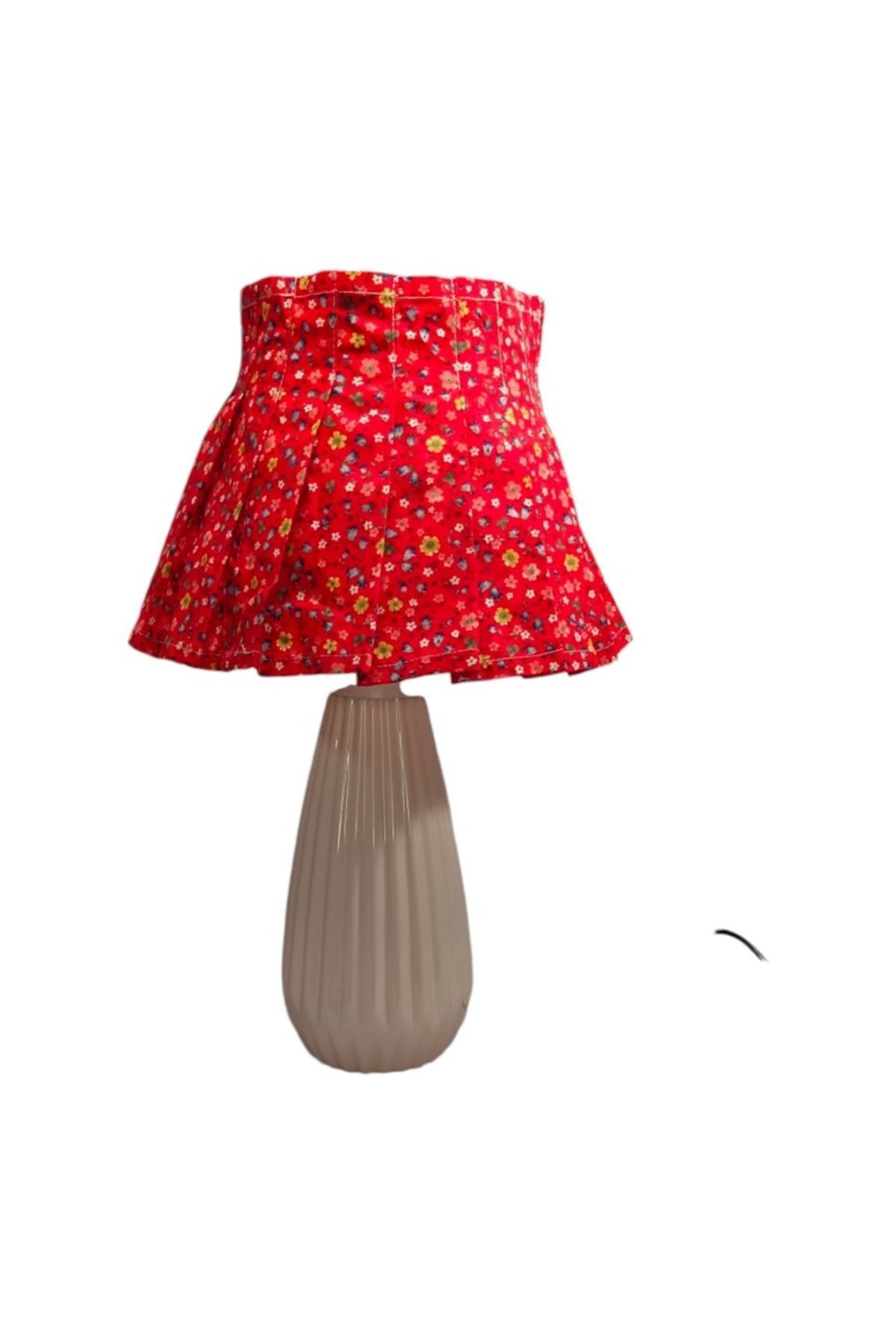 SerenityHaven RED FLOWERS PARİS CERAMİC ABAJUR