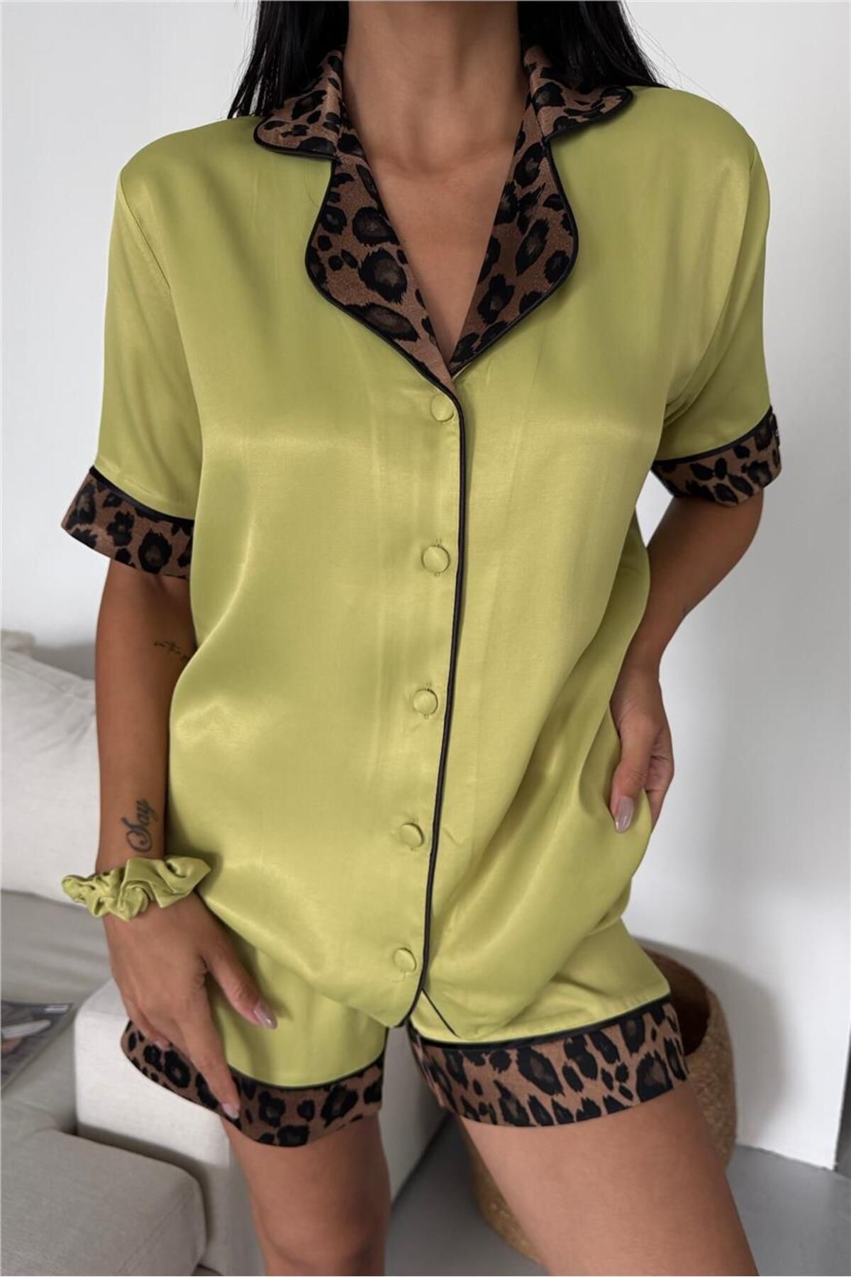 COCCOLARSI Felino Perfetto Yağ Yeşili Floş Saten Kısa Pijama Takımı
