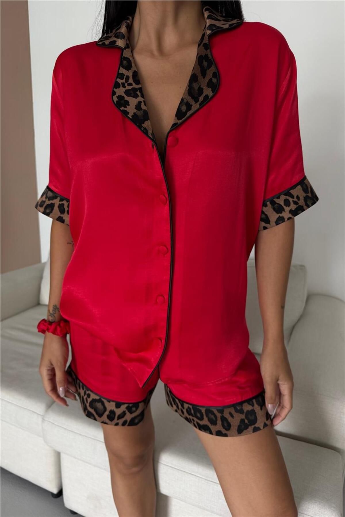 COCCOLARSI Felino Perfetto Kırmızı Floş Saten Kısa Pijama Takımı