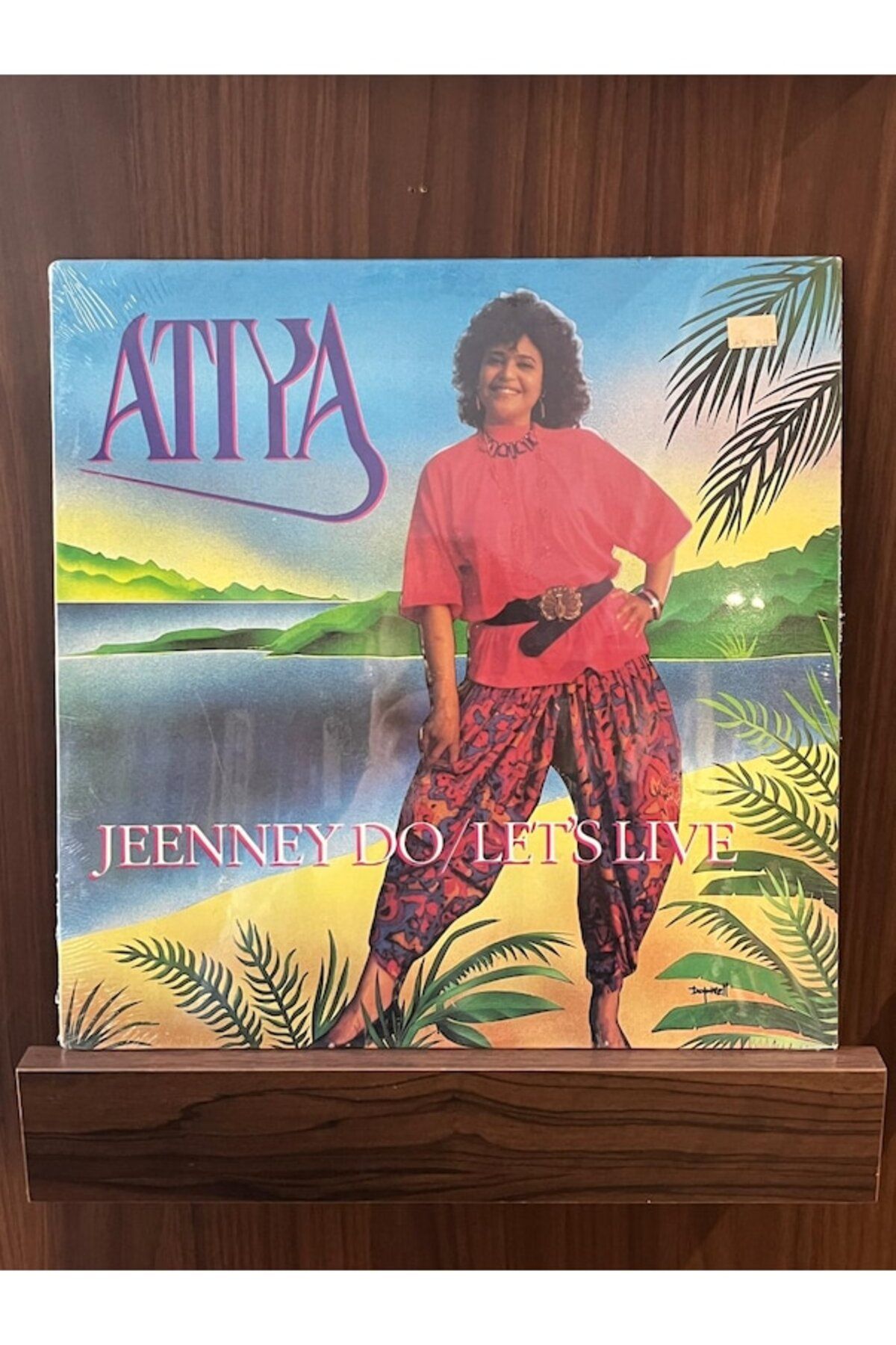 Ege Kitap ve Plak Evi Atiya - Jeenney Do / Let's Live , 1989 Lp Reggae