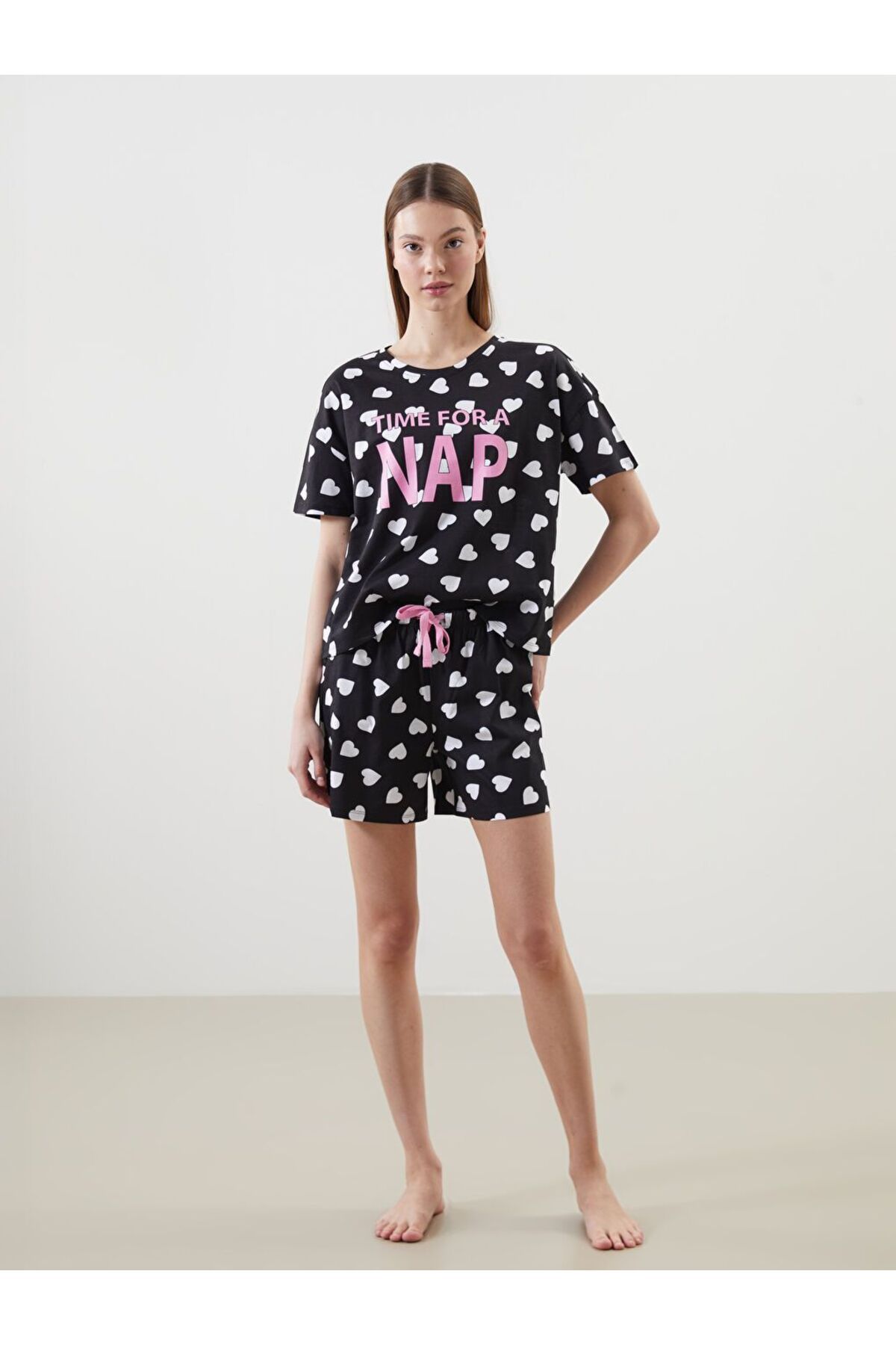 LC Waikiki LCW Young Bisiklet Yaka Baskılı Kadın Şortlu Pijama Takımı