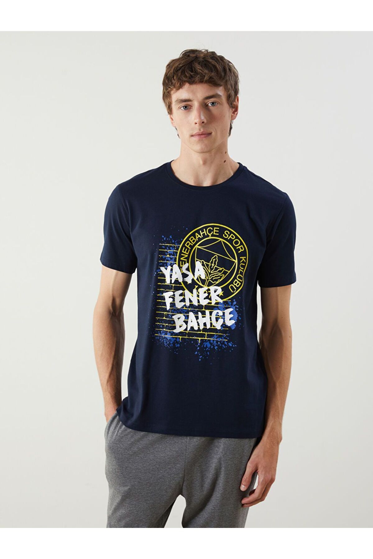 LC Waikiki Standart Kalıp Fenerbahçe Baskılı Erkek Pijama Takımı