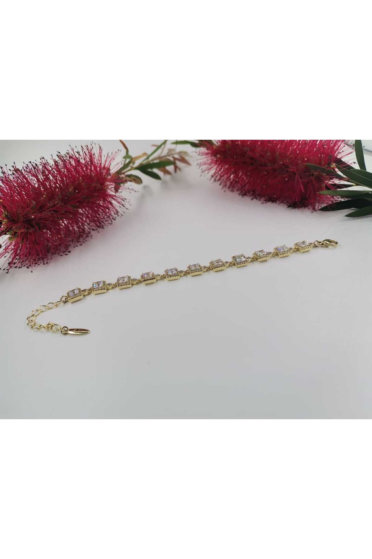 Wibex accessory 14.K Altın Kaplama Zirkon Taşlı Bileklik (Not. Ürünün 2.cm Daraltması Mevcut)