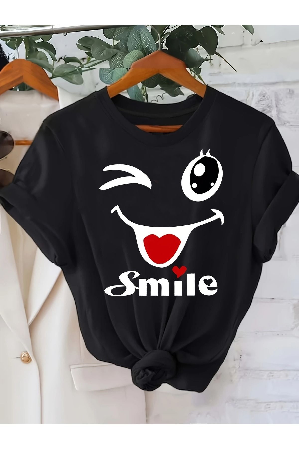 Massgai Unisex Smile Göz Kırpma Baskılı Oversize %100 Pamuk T-shirt
