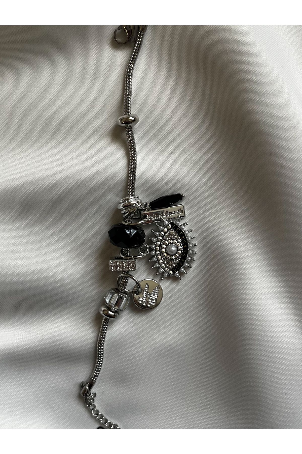 MODA Siyah Göz Charmlı Silver Bileklik