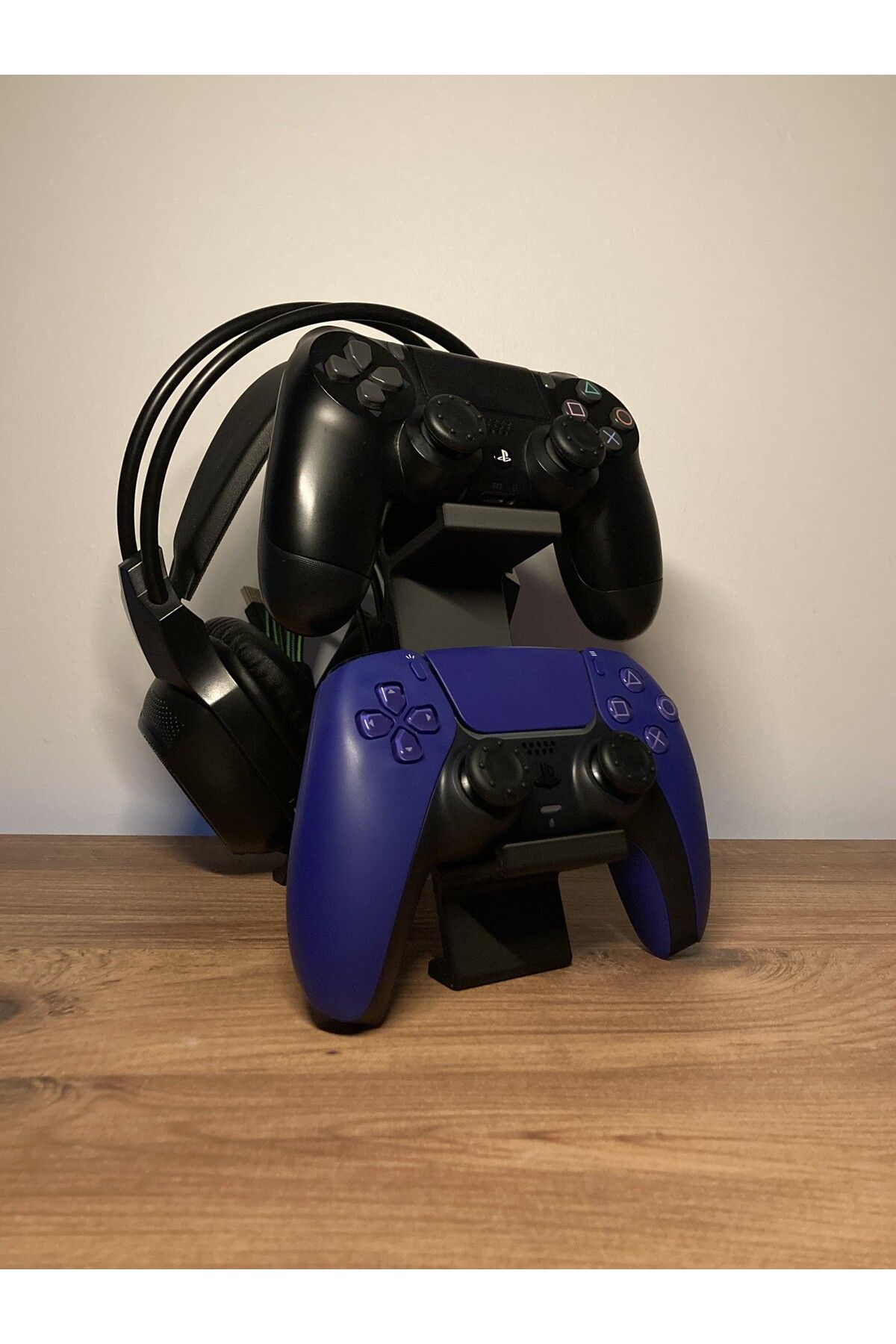Planet Studio Oyuncu Kulaklık ve Playstation Konsolu için Stant