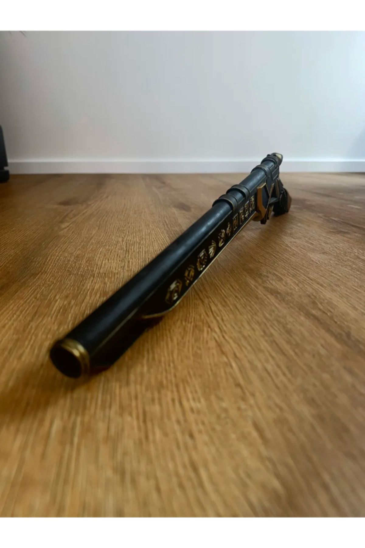 NOMOTHETIC Gustave's Gun – Clair Obscur: Expedition 33 Tasarım Silah