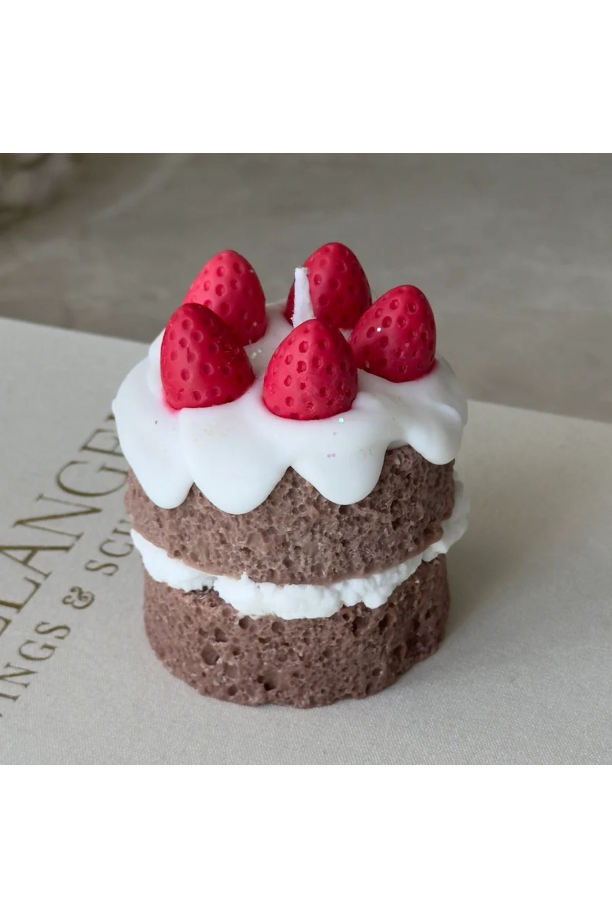 MUM Strawberry Cake Çilek Kokulu Dekoratif Mum